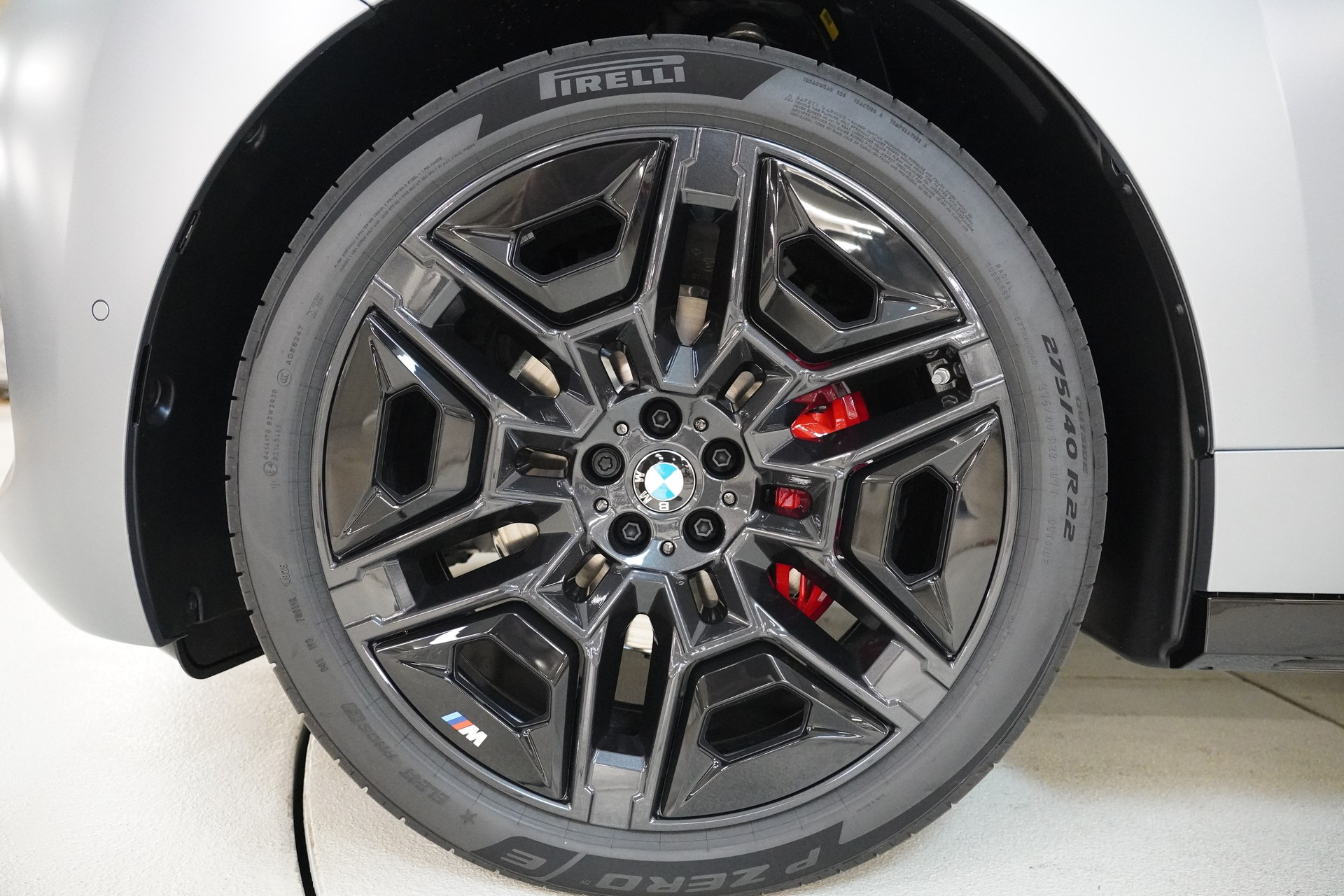 BMW iX M70 xDrive - 10
