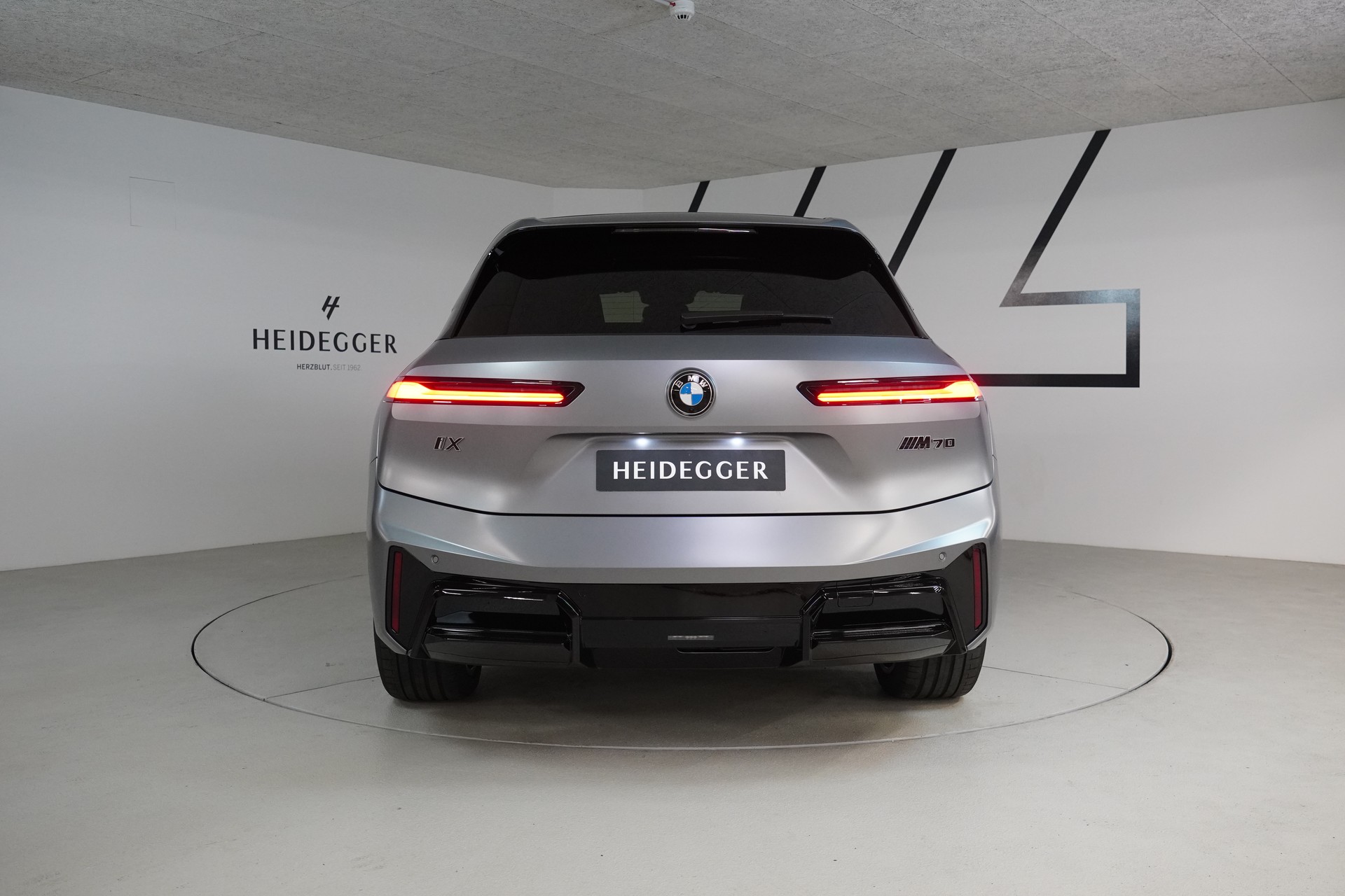 BMW iX M70 xDrive - 6