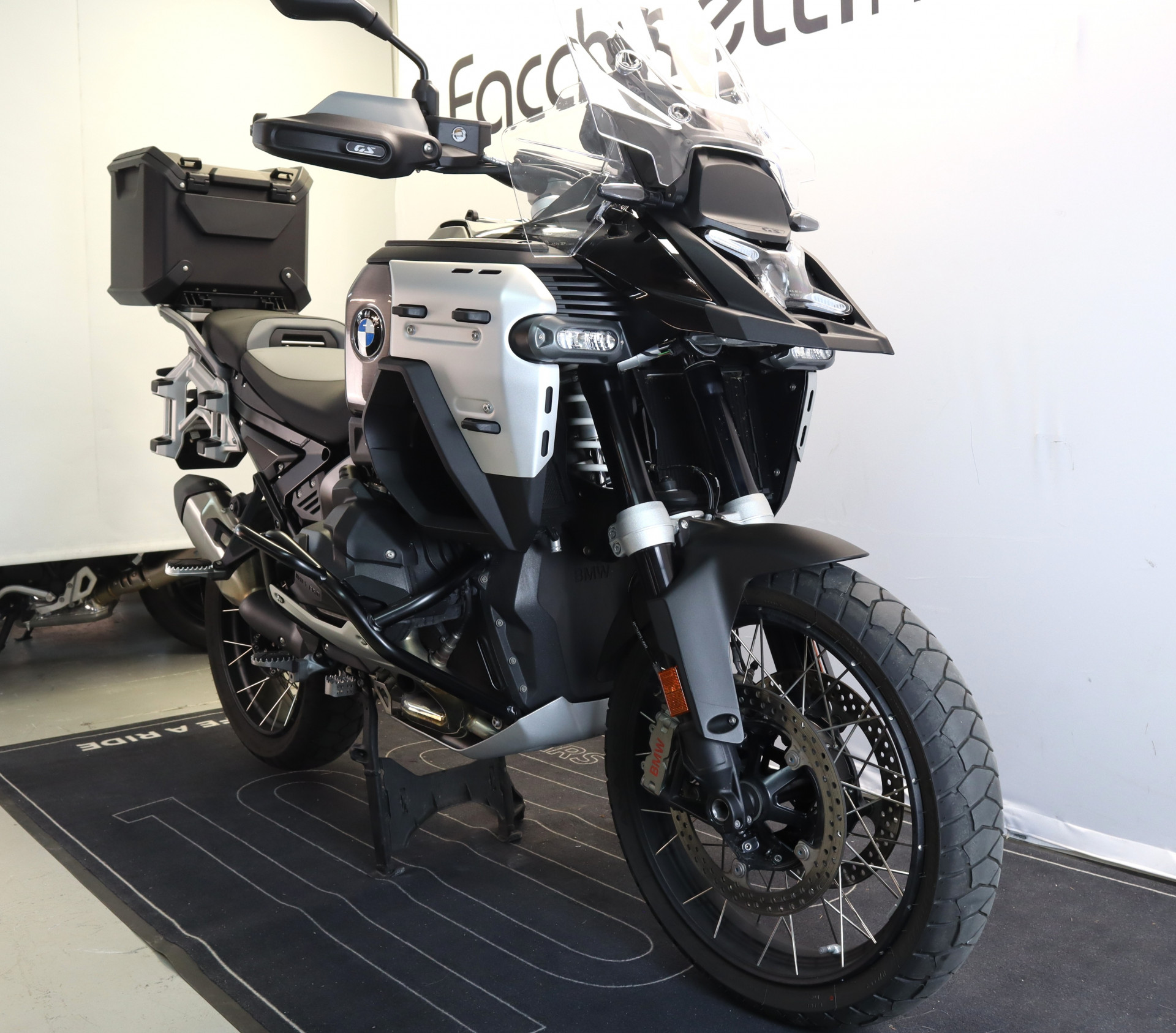 BMW R 1300 GS Adventure ASA - 3