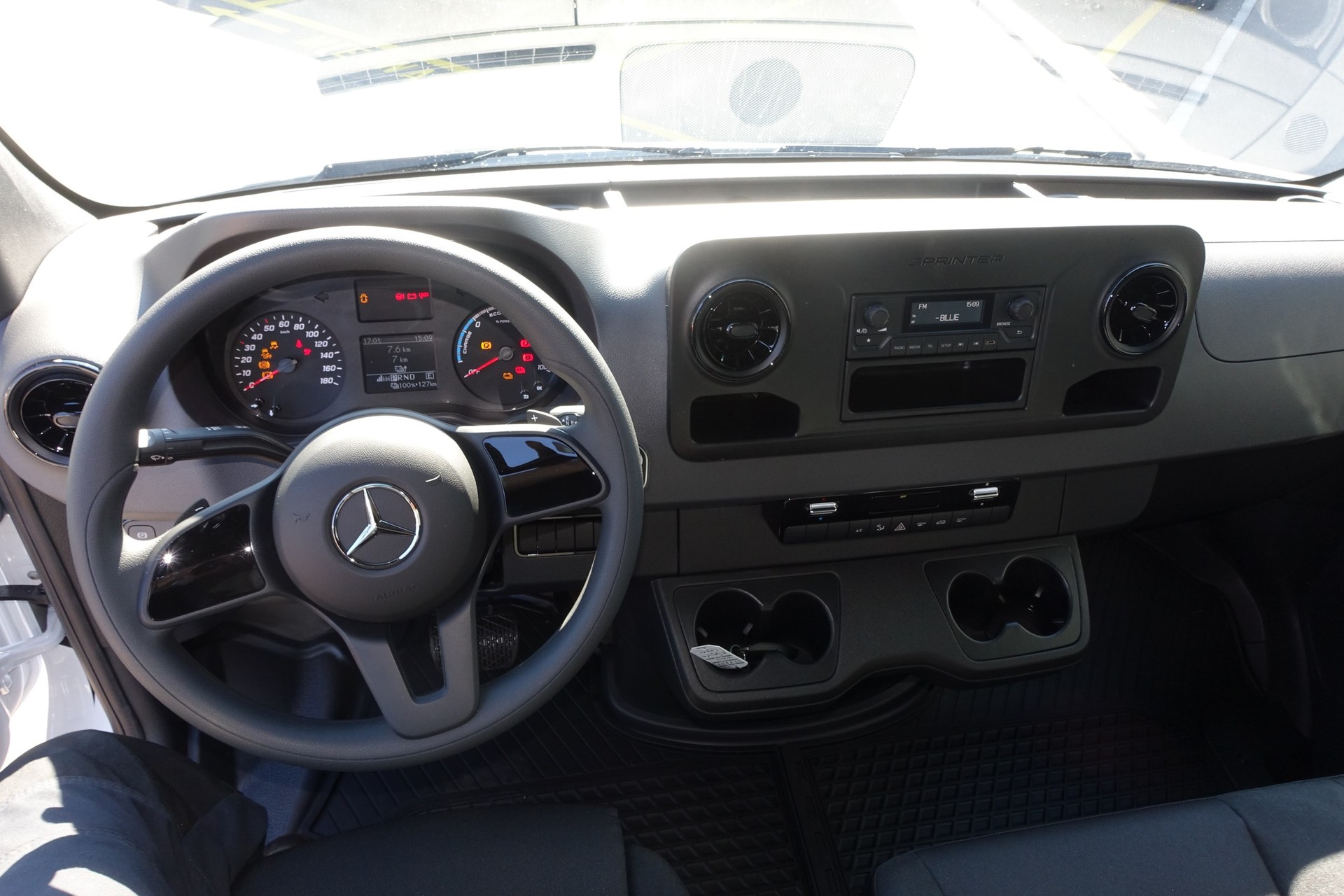 MERCEDES-BENZ eSprinter 312 47kWh Standard - 8