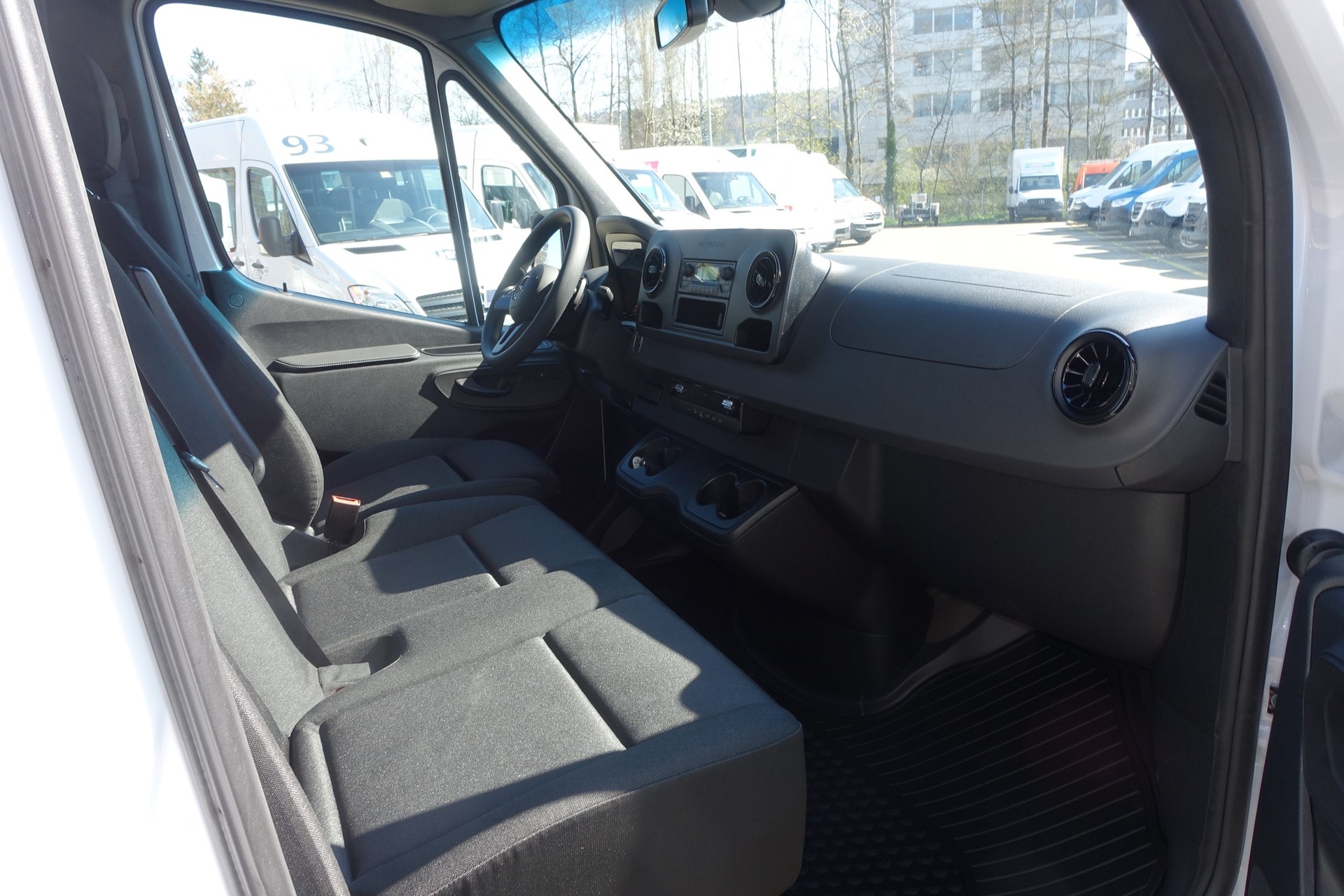 MERCEDES-BENZ eSprinter 312 47kWh Standard - 9