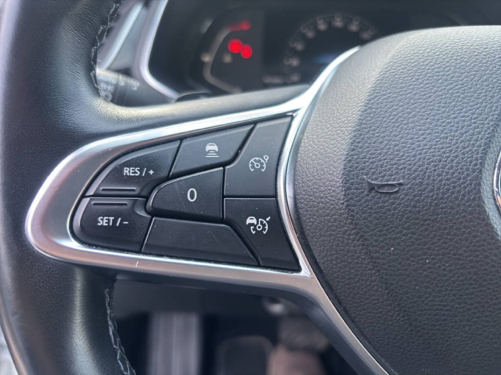 RENAULT Captur 1.3 TCe 155 Edition One EDC - 11