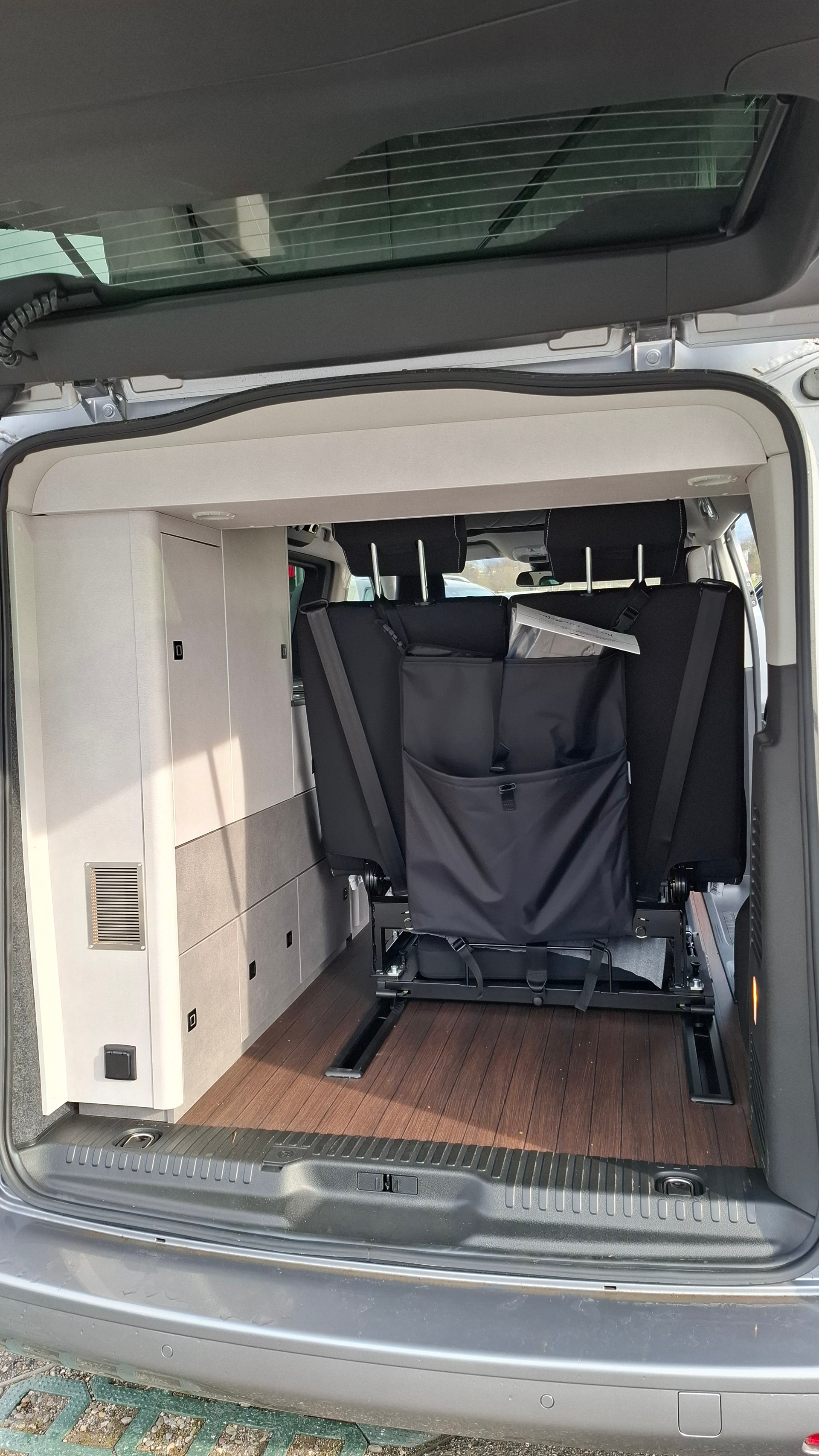 PÖSSL Campster EAT8 180 - 7