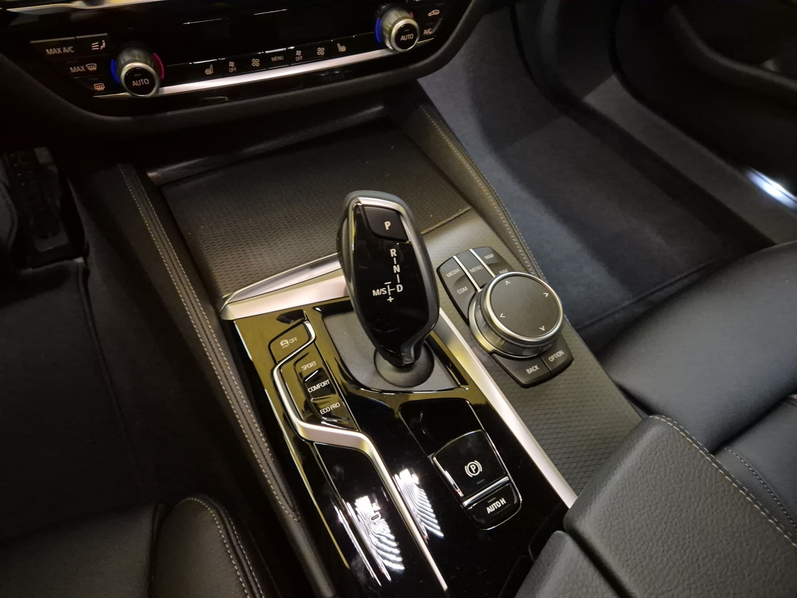 BMW 520d xDrive 48V Touring M Sport Pro Steptronic - 14