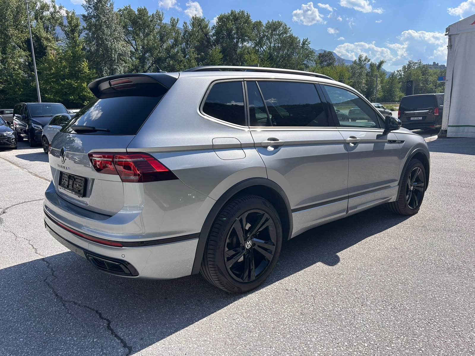VW Tiguan Allspace 2.0 R-Line 4M - 4