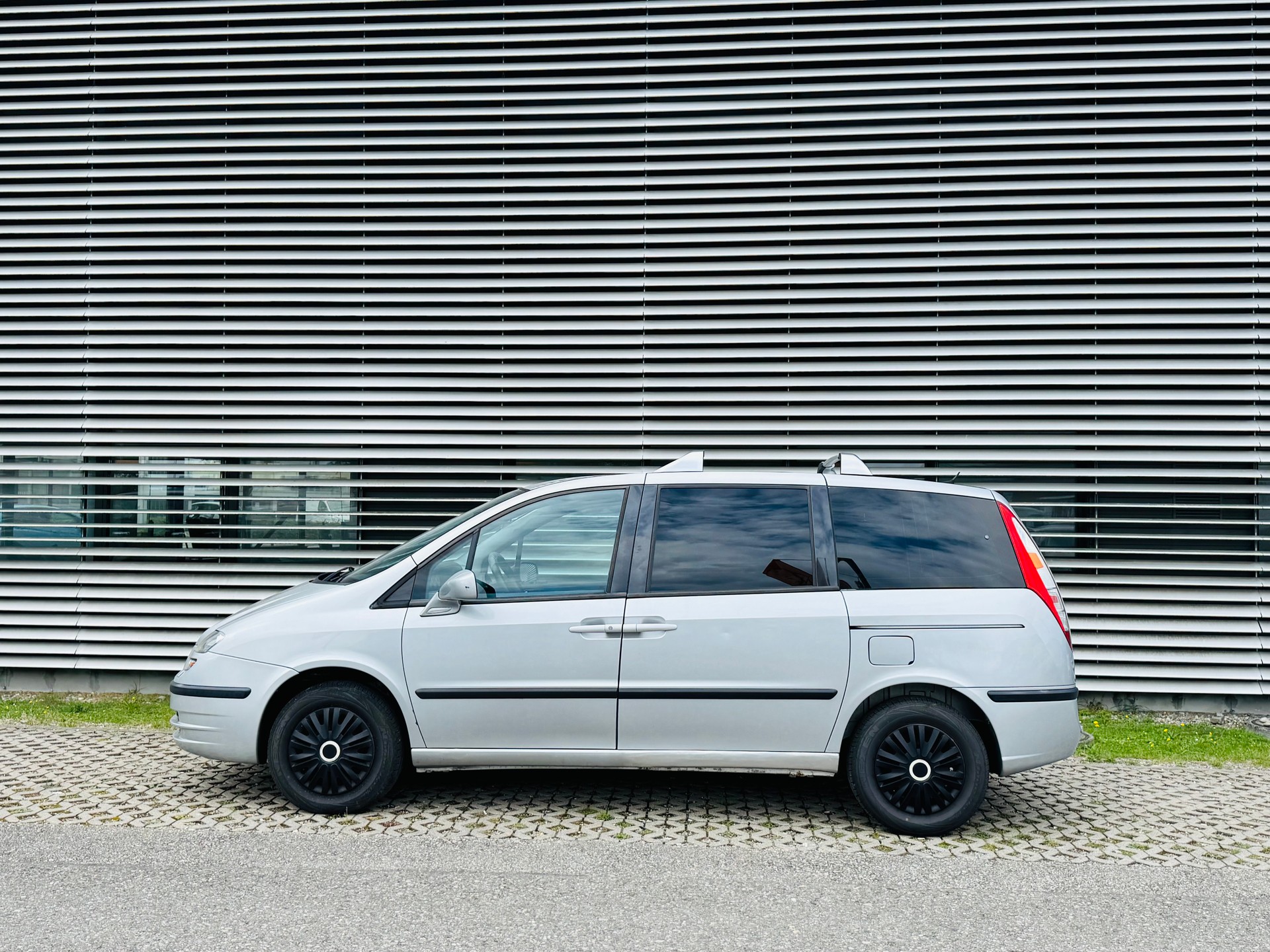FIAT Ulysse 2.2 16V JTD Emotion - 3