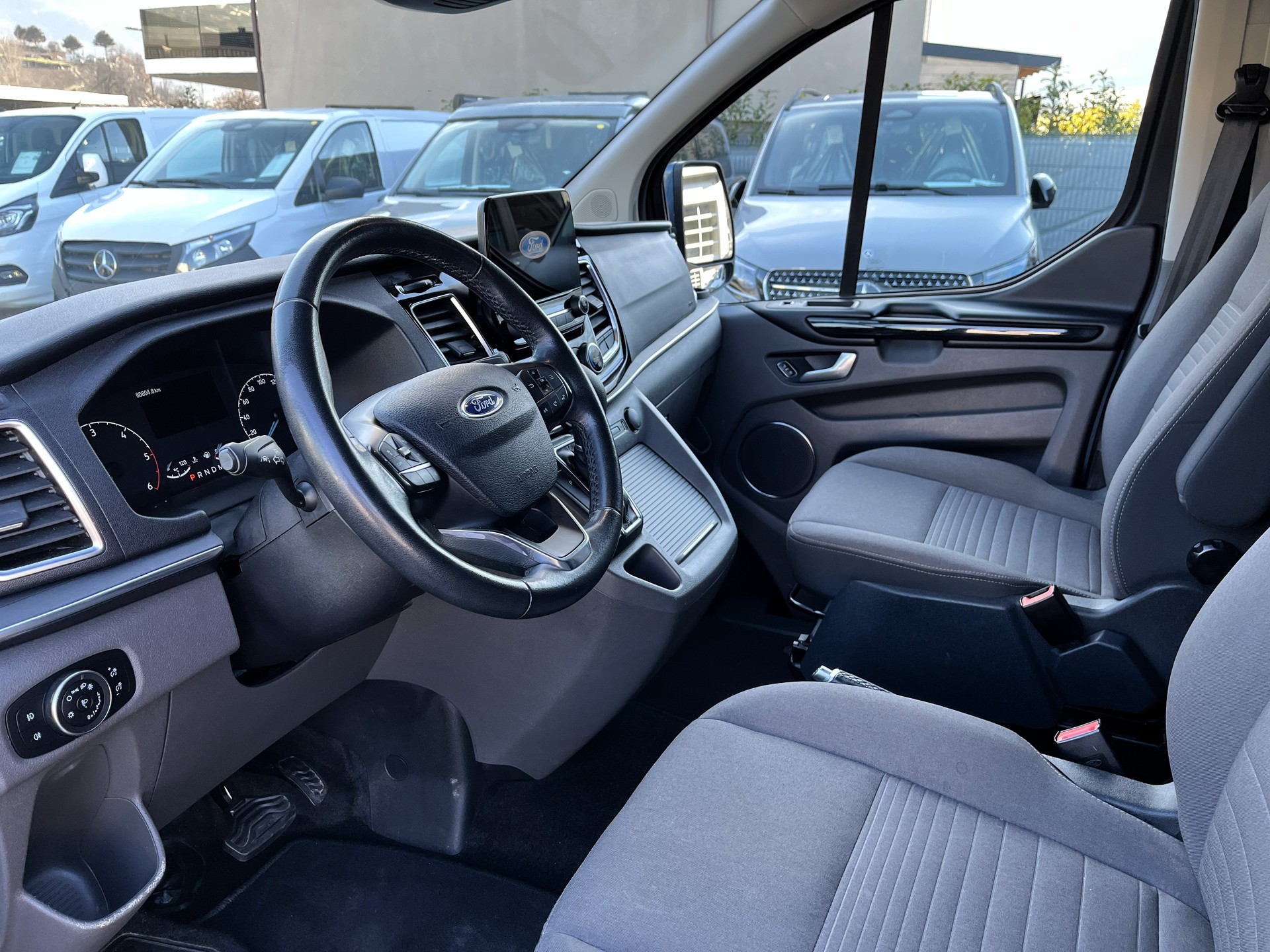 FORD Tourneo Custom 320 L1H1 Titanium A - 8