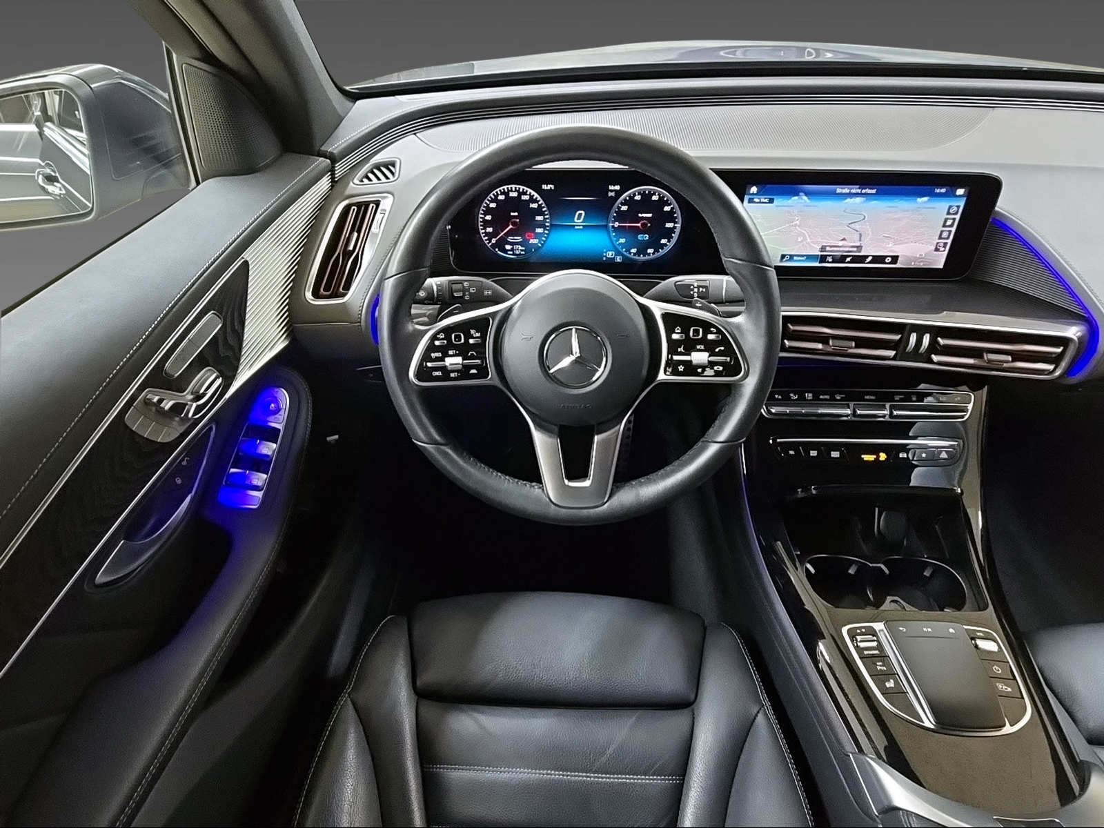 MERCEDES-BENZ EQC 400 4Matic - 7