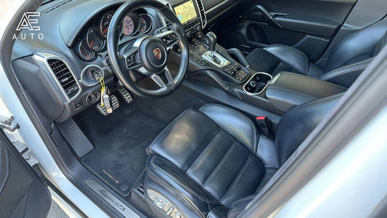 PORSCHE Cayenne GTS - 8