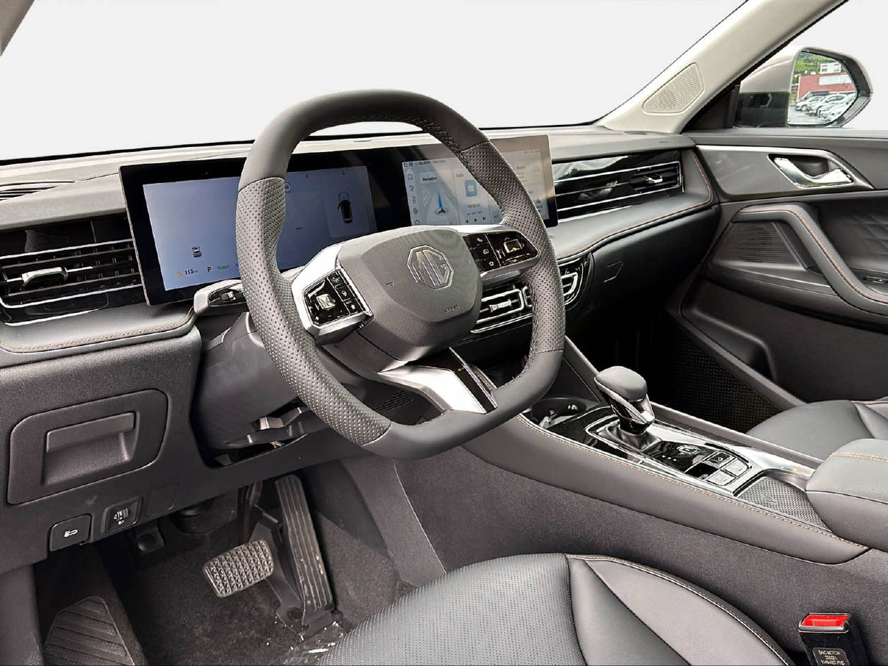 MG HS 1.5 Hybrid Luxury - 10
