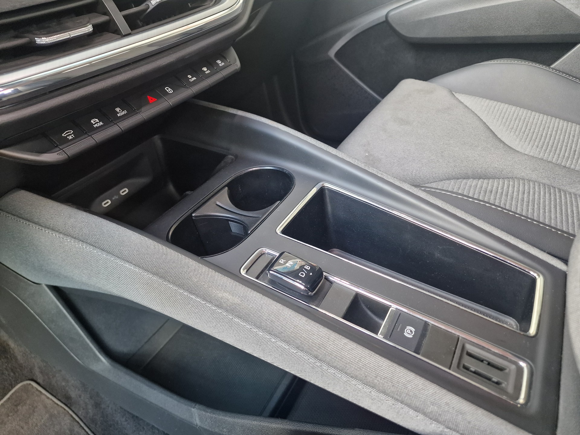 SKODA Enyaq iV 80 24Mt Gara MFK Neu - 15