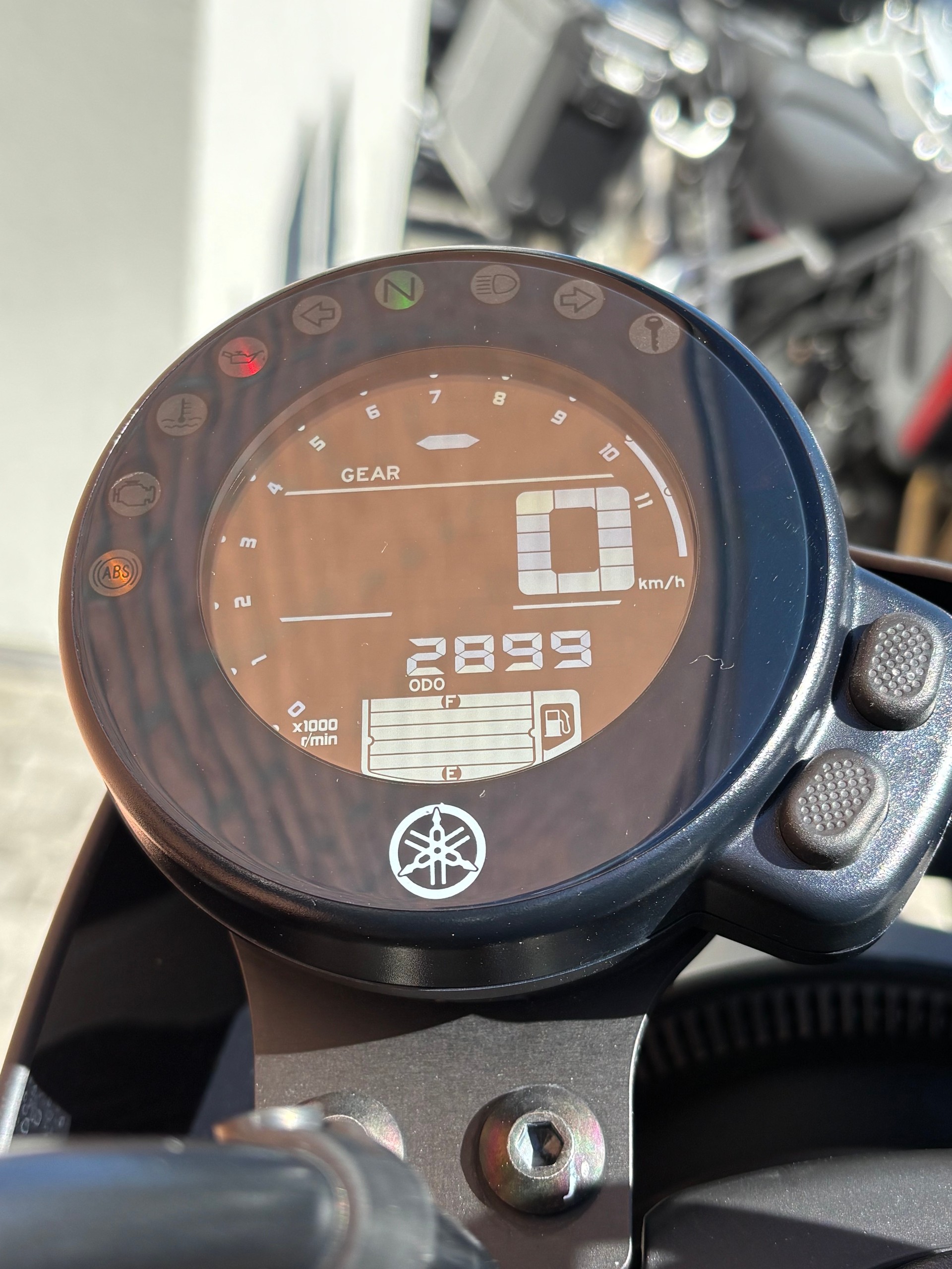 YAMAHA XSR 700 - 6