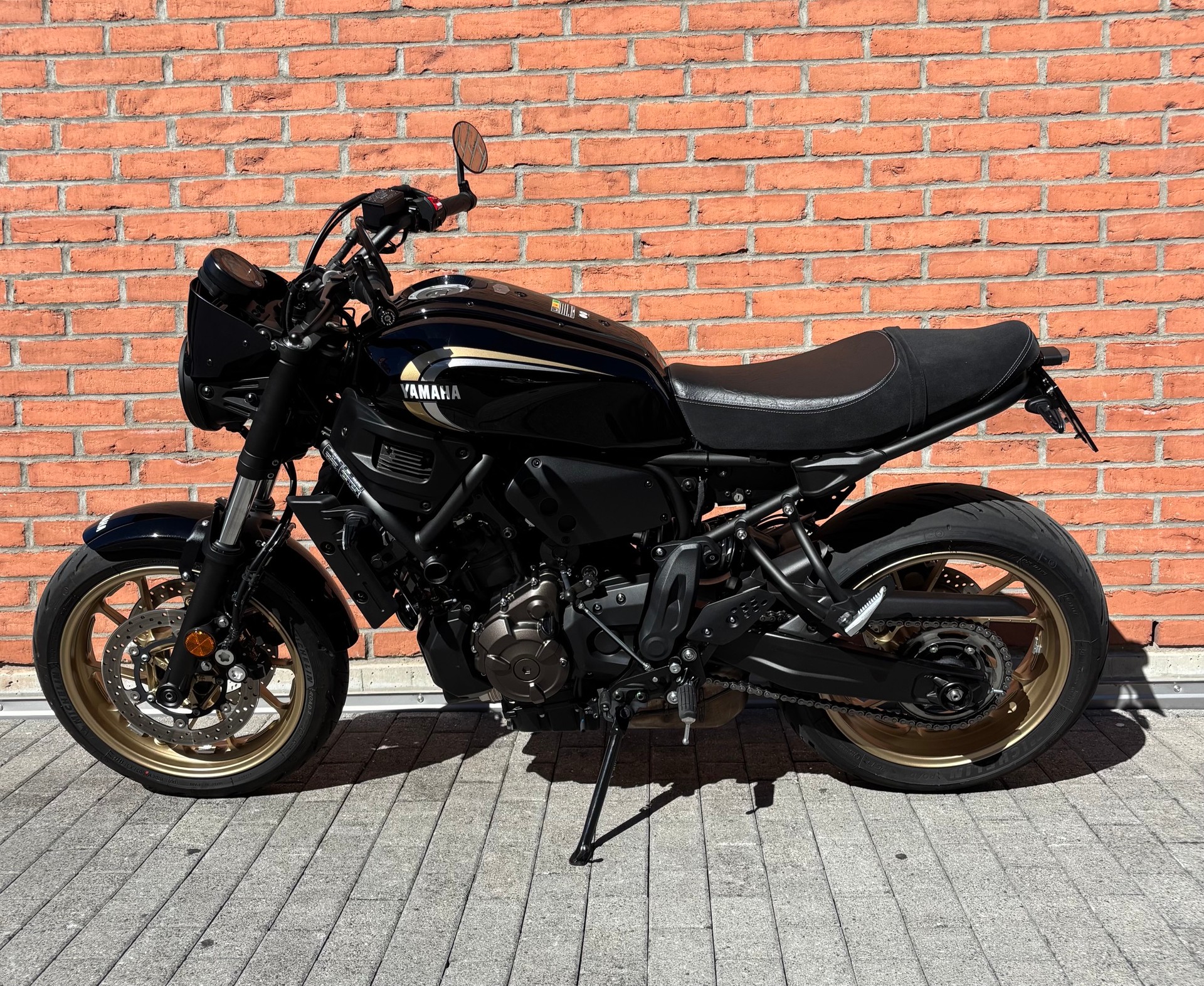 YAMAHA XSR 700 - 5