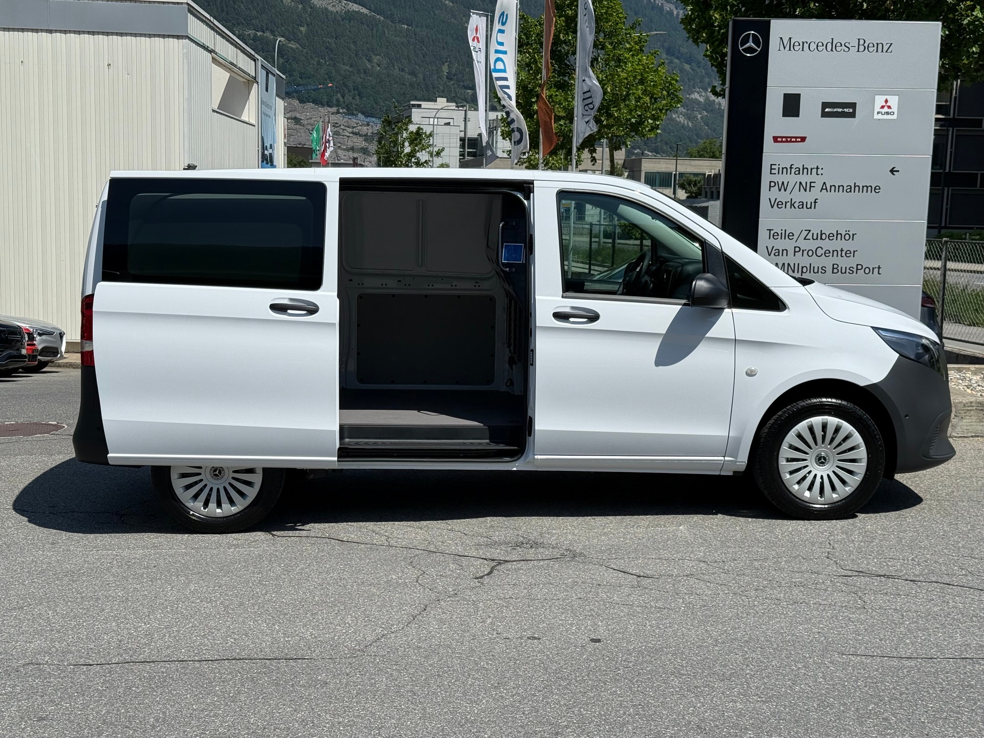 MERCEDES-BENZ Vito 119 CDI KA PRO Kompakt 4MATIC - 11