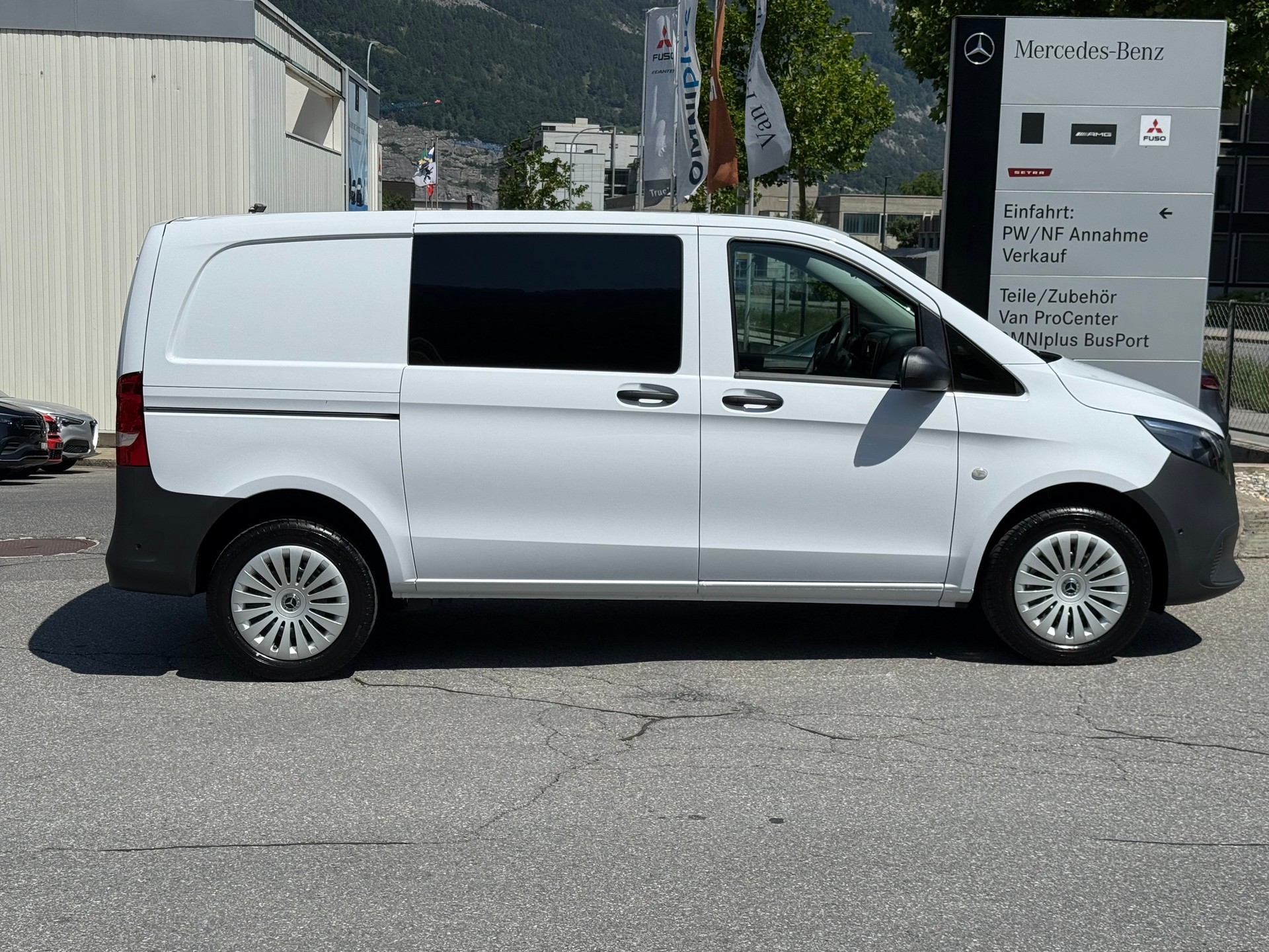 MERCEDES-BENZ Vito 119 CDI KA PRO Kompakt 4MATIC - 10