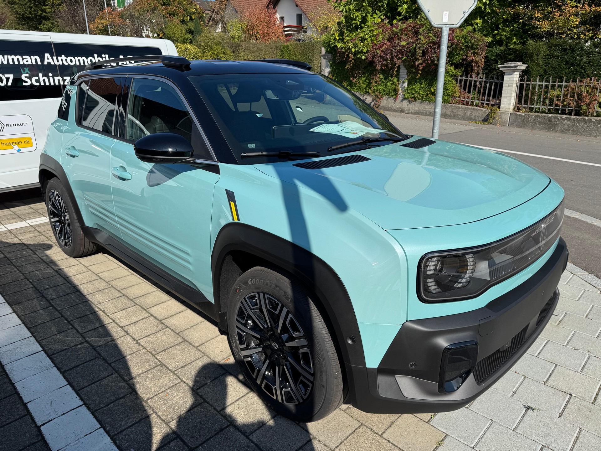 RENAULT R4 E-Tech Comfort Range 52 kWh Iconic - 3