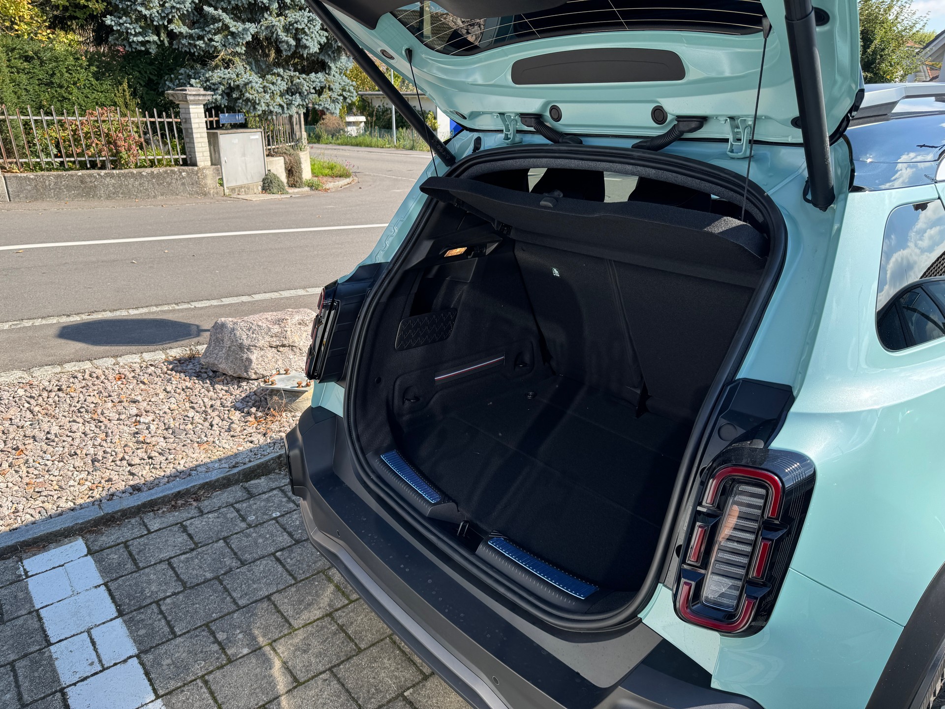 RENAULT R4 E-Tech Comfort Range 52 kWh Iconic - 9