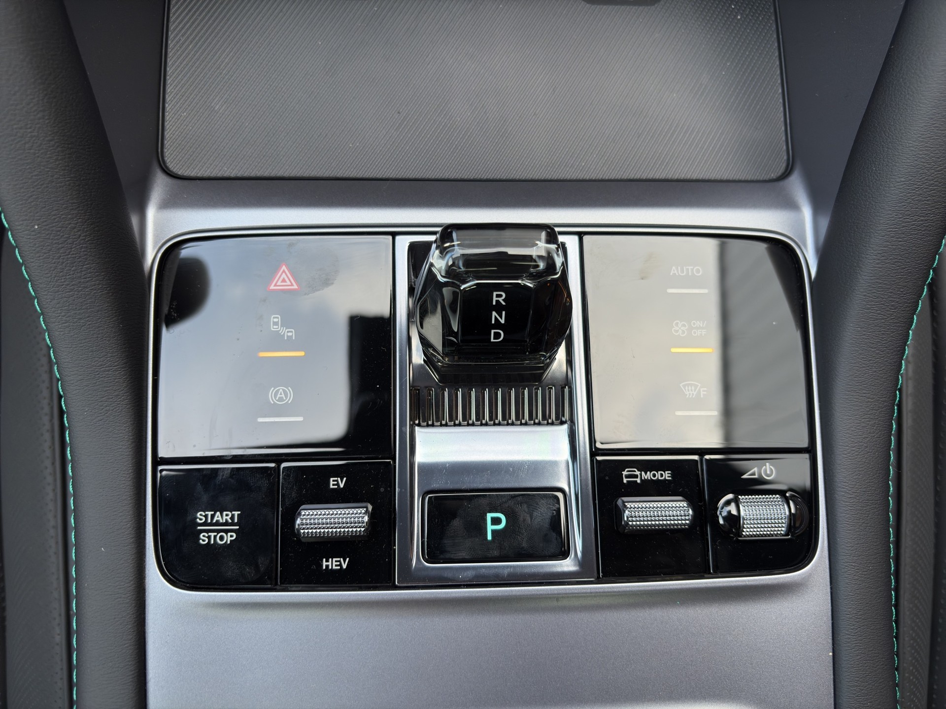 BYD Seal U DM-i Design AWD - 21