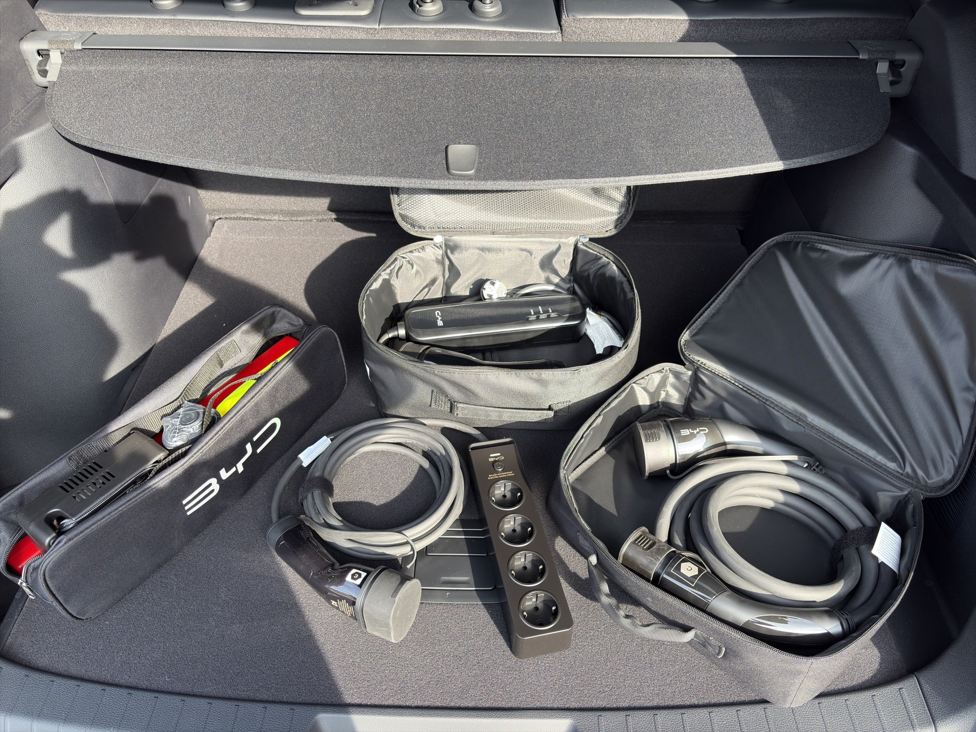 BYD Seal U DM-i Design AWD - 20