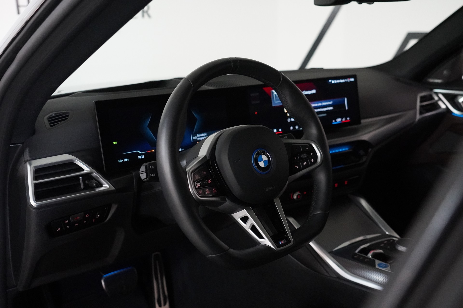 BMW i4 xDrive 40 M Sport Pro - 26