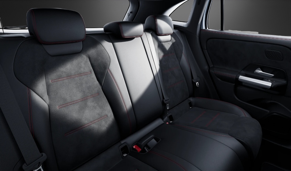 MERCEDES-BENZ GLA 200 7G-DCT - 10
