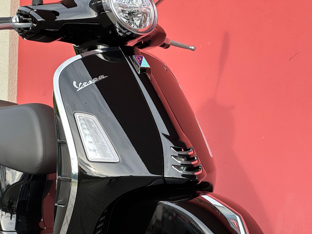 PIAGGIO Vespa GTS 125 Super RST Euro 5+ - 12