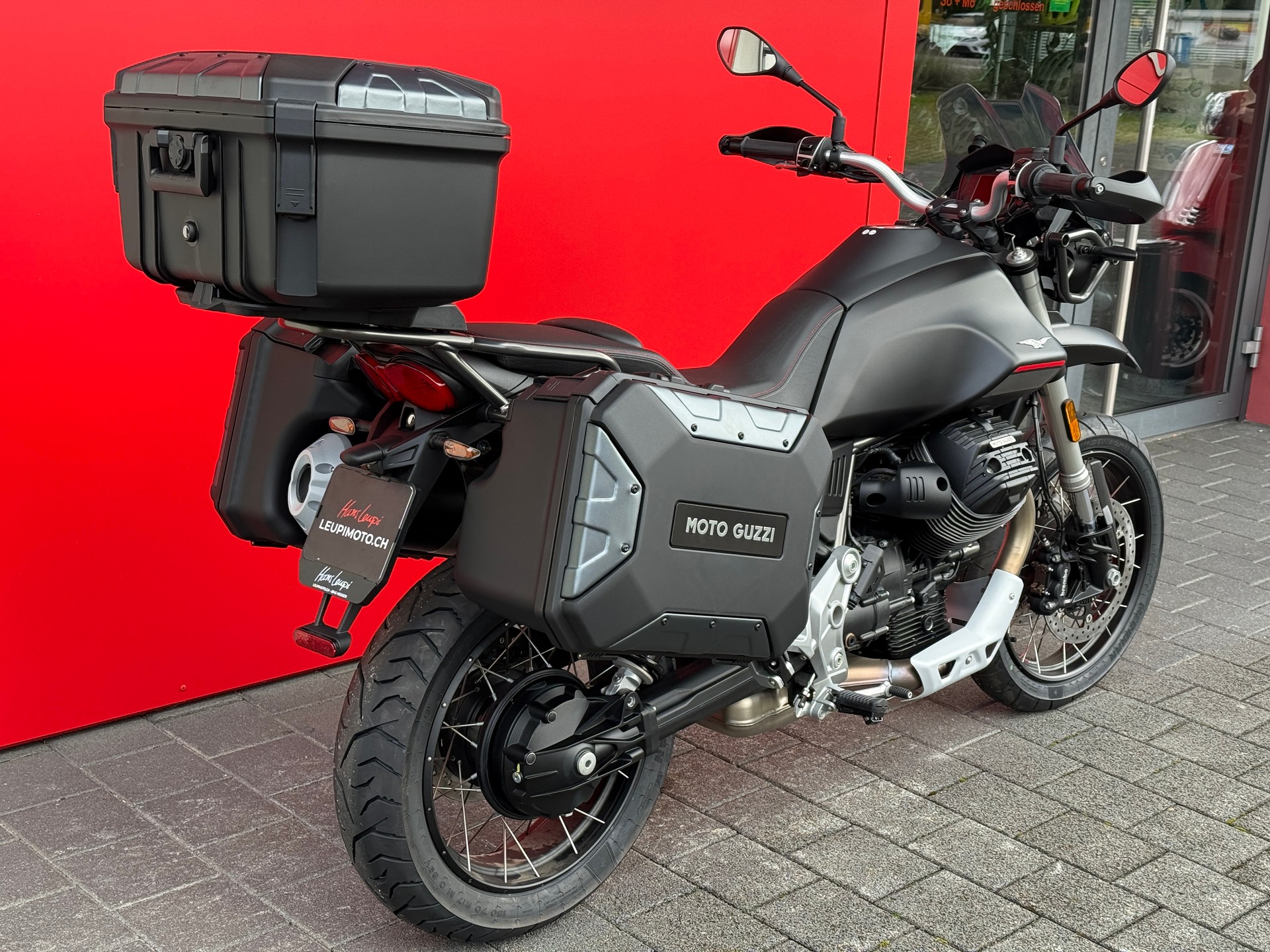 MOTO GUZZI V85 TT Touring - 7