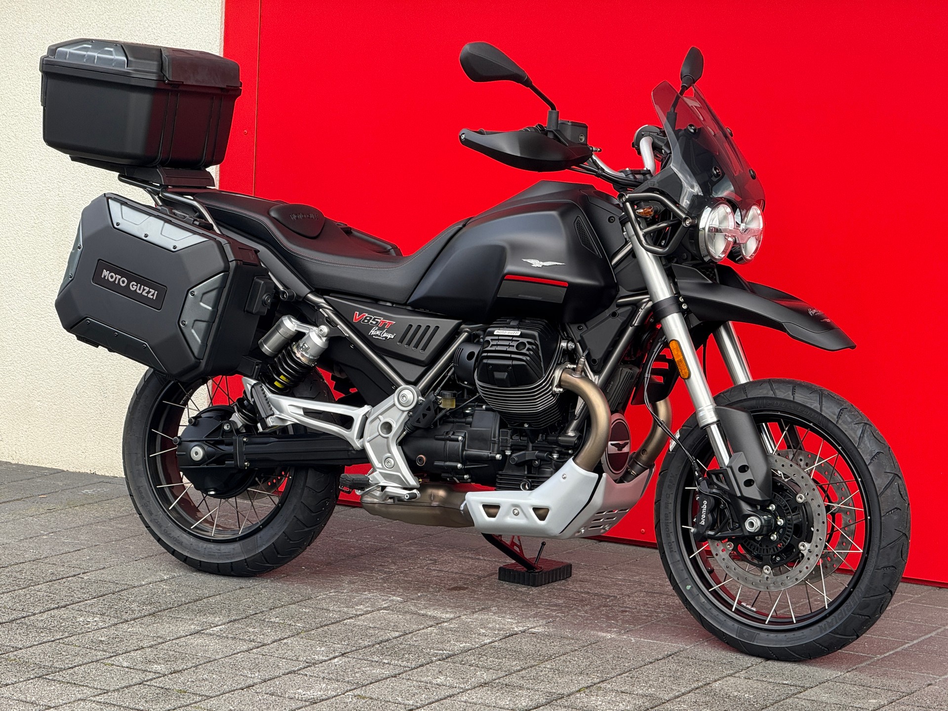 MOTO GUZZI V85 TT Touring - 5