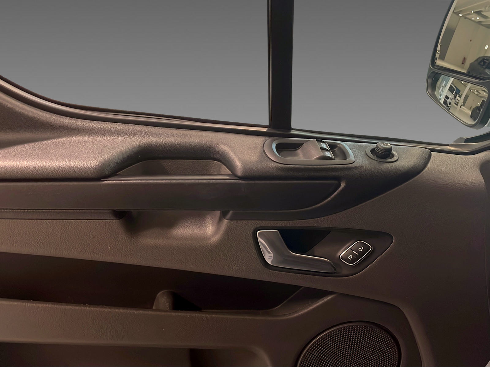 FORD Transit C Kombi 320 L2 2.0 TDCi 150 Trend - 11