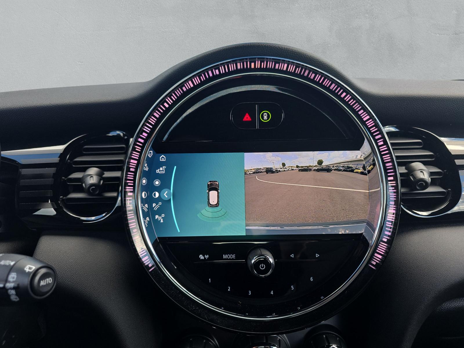 MINI Cooper F55 1.5i (CH) - 15
