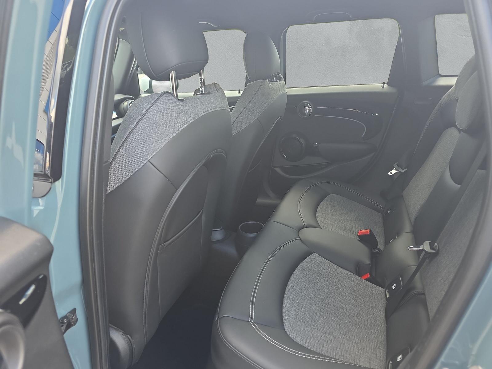 MINI Cooper F55 1.5i (CH) - 12