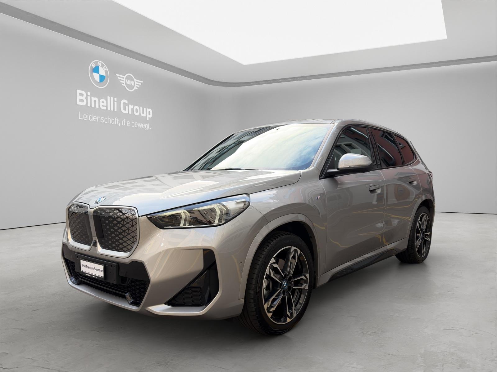 iX1 30 xDrive M-SportPaket