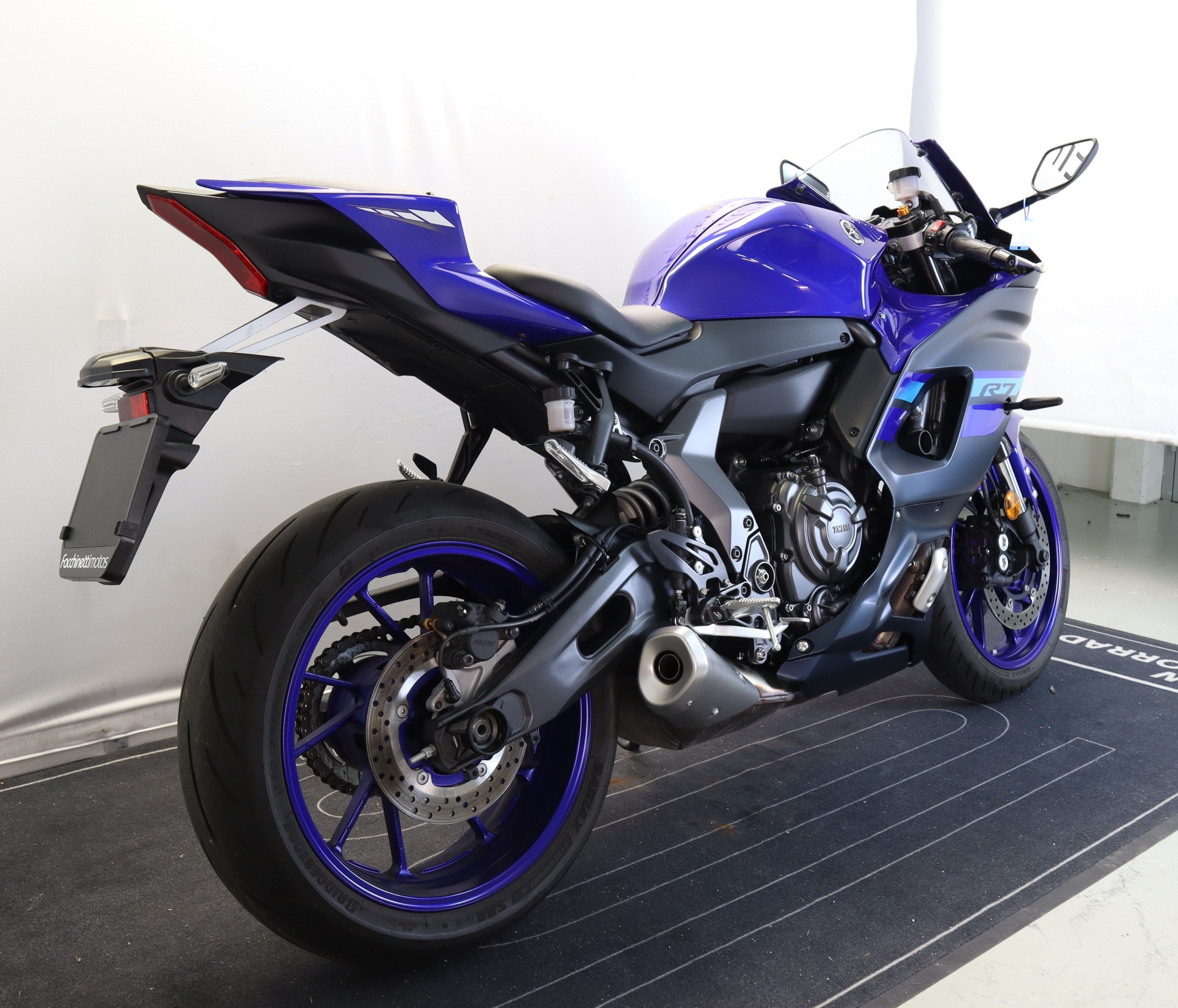 YAMAHA R7 - 3