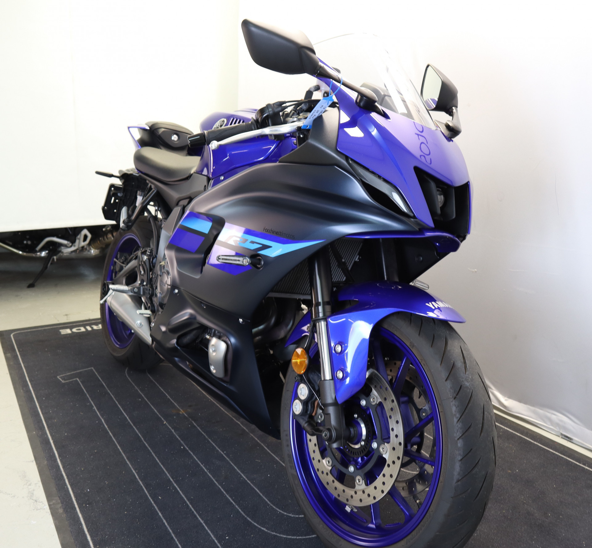 YAMAHA R7 - 2