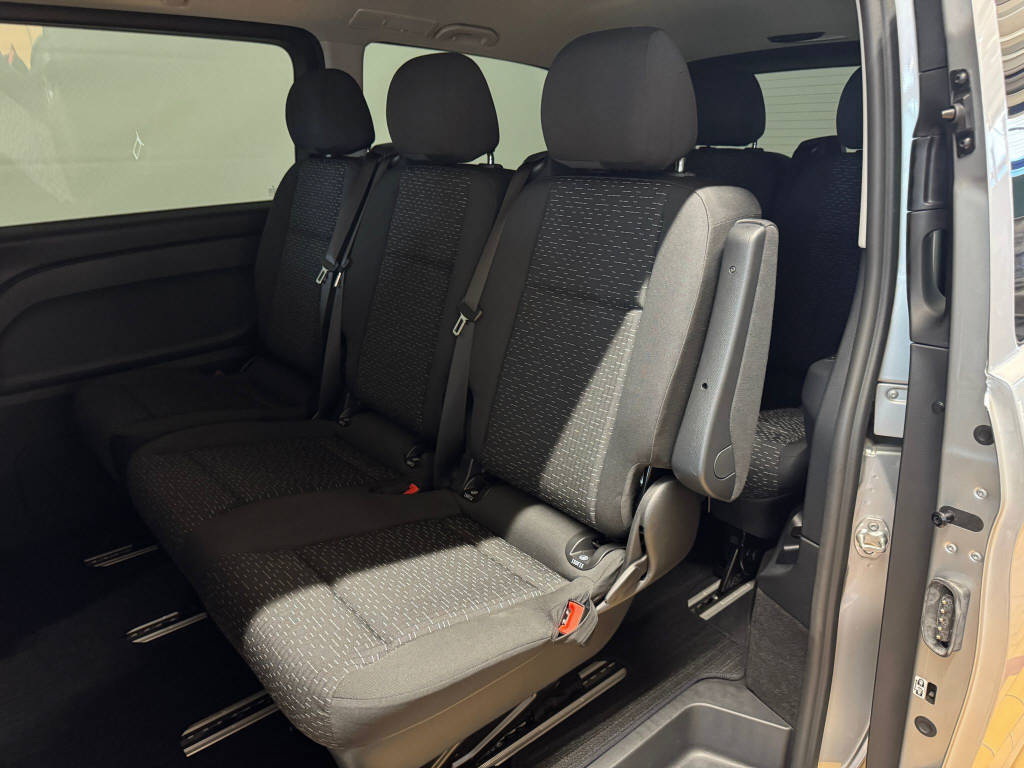 MERCEDES-BENZ eVito 129 Tourer Pro lang 90 Kwh - 12
