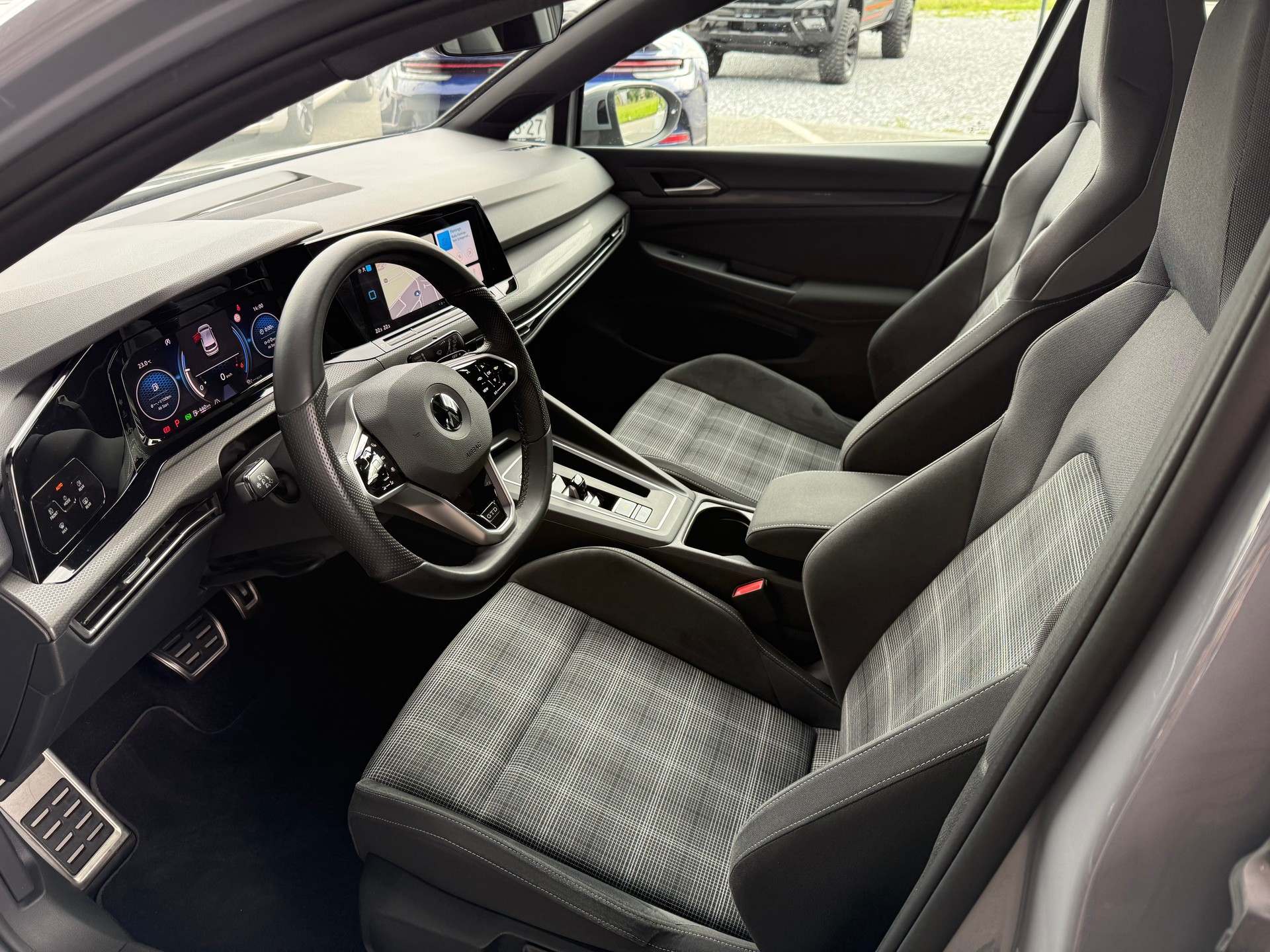 VW Golf 2.0 TDI GTD DSG - 5
