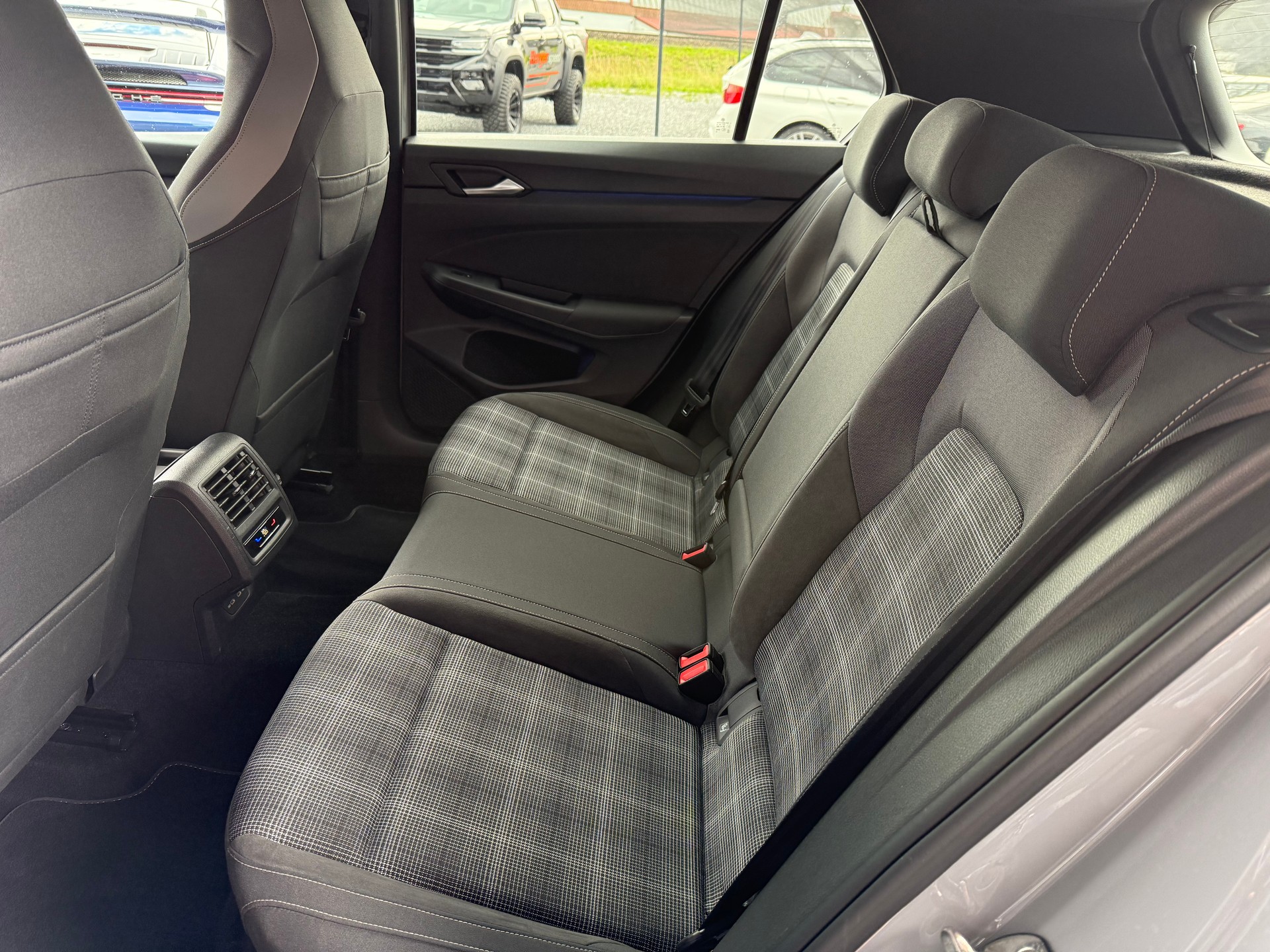 VW Golf 2.0 TDI GTD DSG - 7