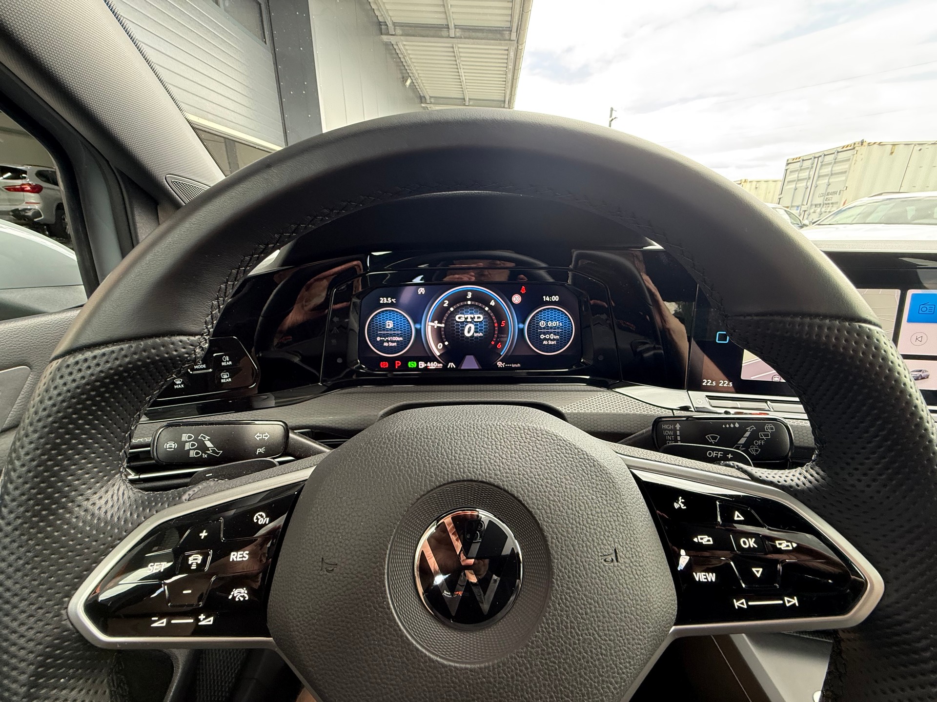 VW Golf 2.0 TDI GTD DSG - 9