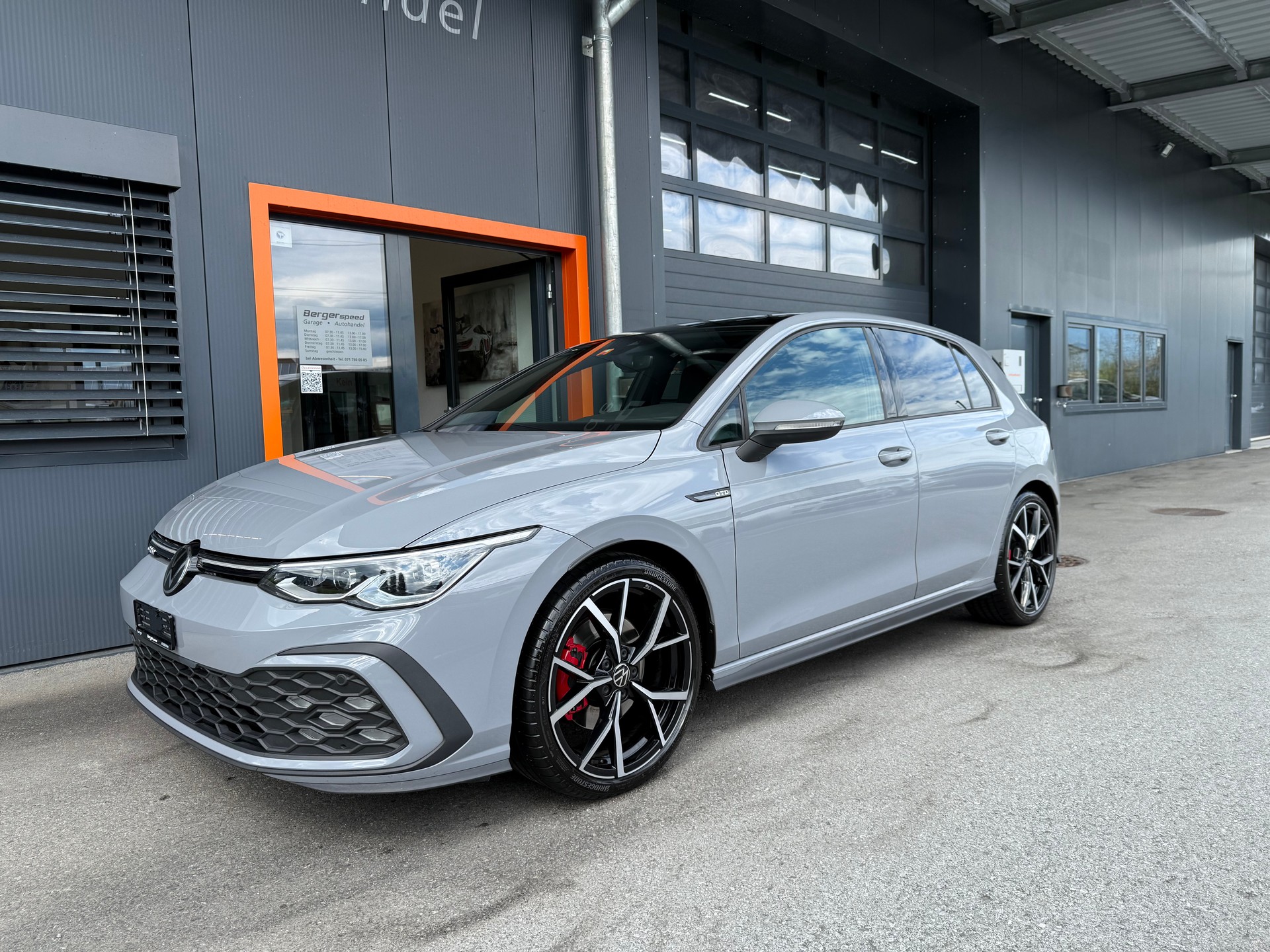 VW Golf 2.0 TDI GTD DSG - 1