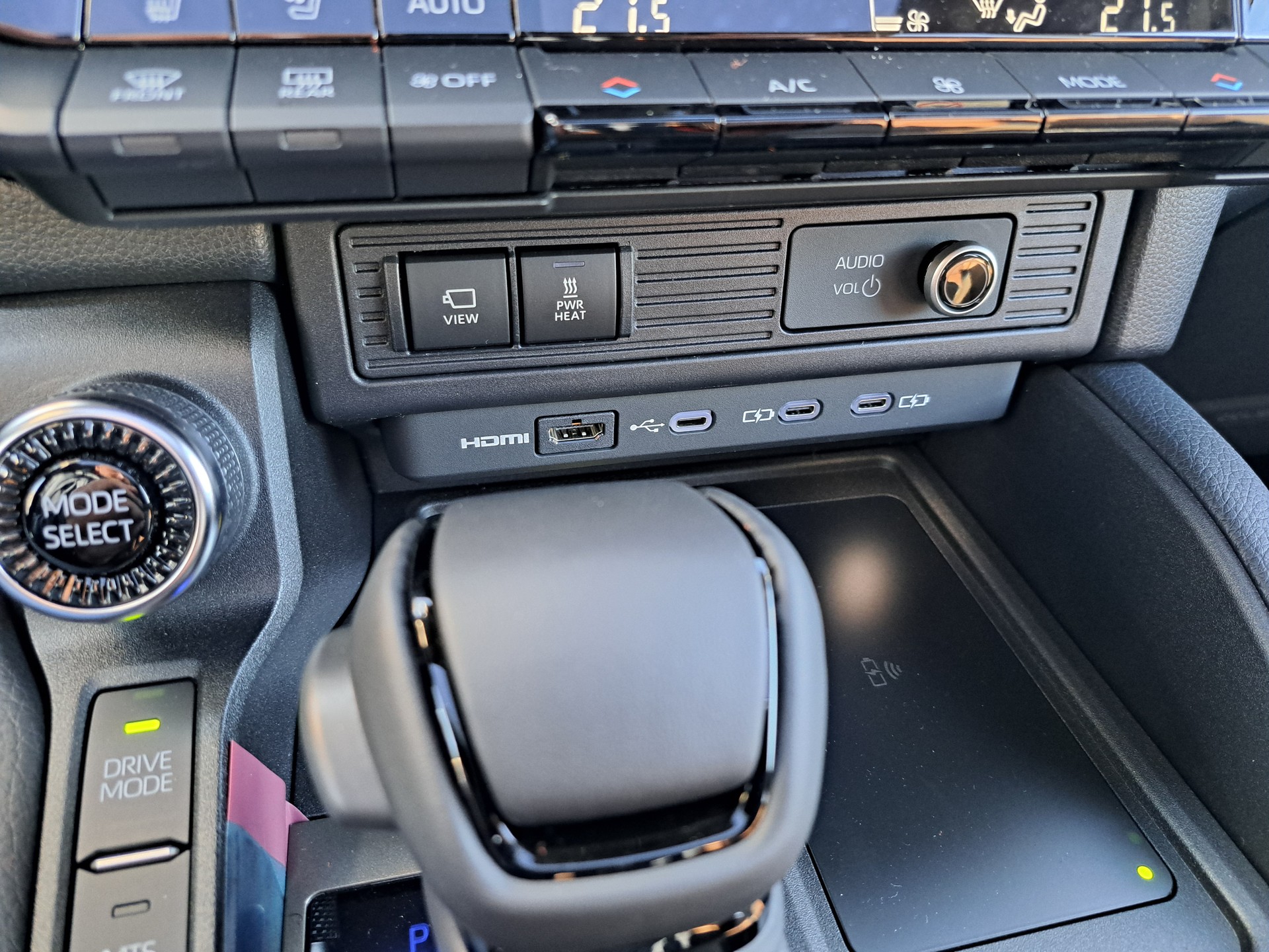 TOYOTA Land Cruiser 2.8TD 48V Invincible - 15