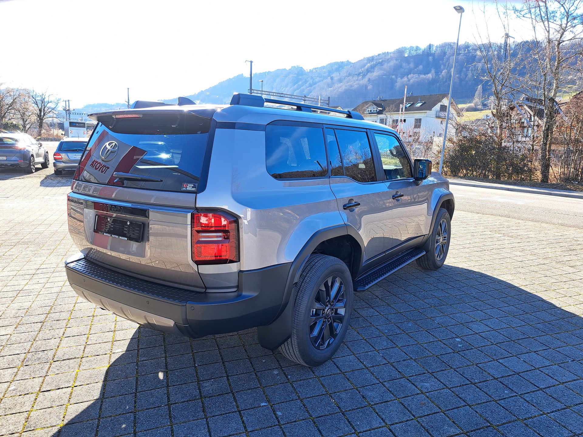 TOYOTA Land Cruiser 2.8TD 48V Invincible - 6