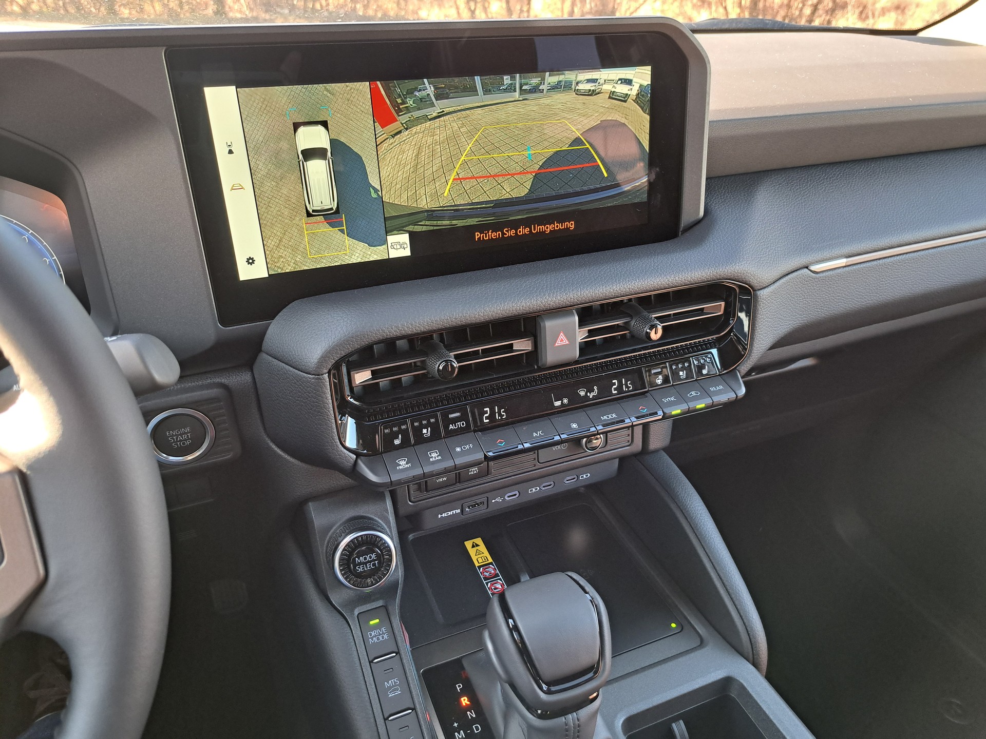 TOYOTA Land Cruiser 2.8TD 48V Invincible - 11