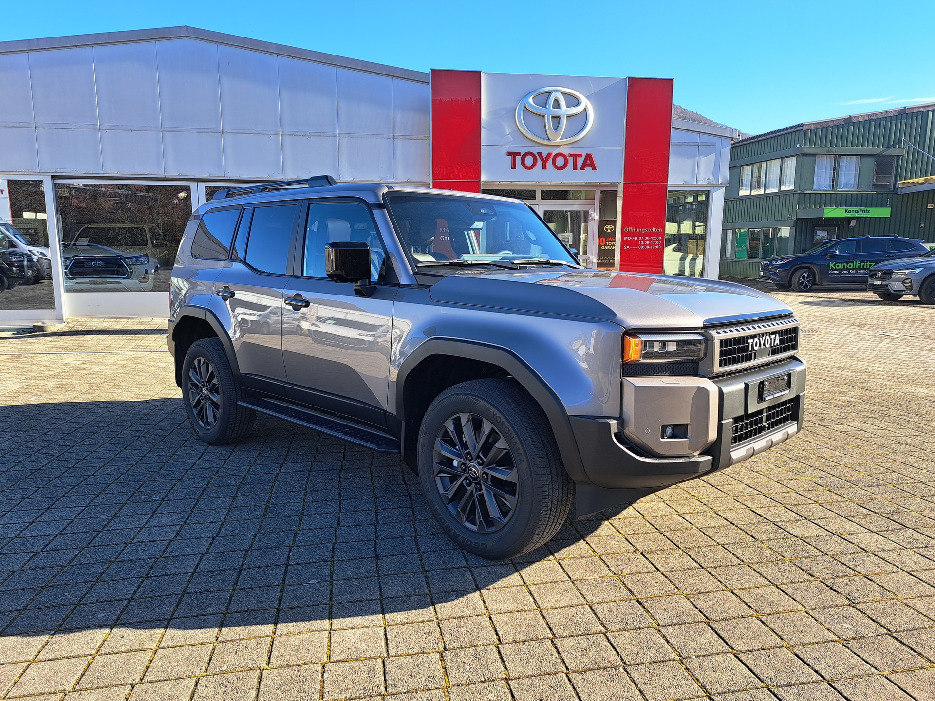 TOYOTA Land Cruiser 2.8TD 48V Invincible - 3