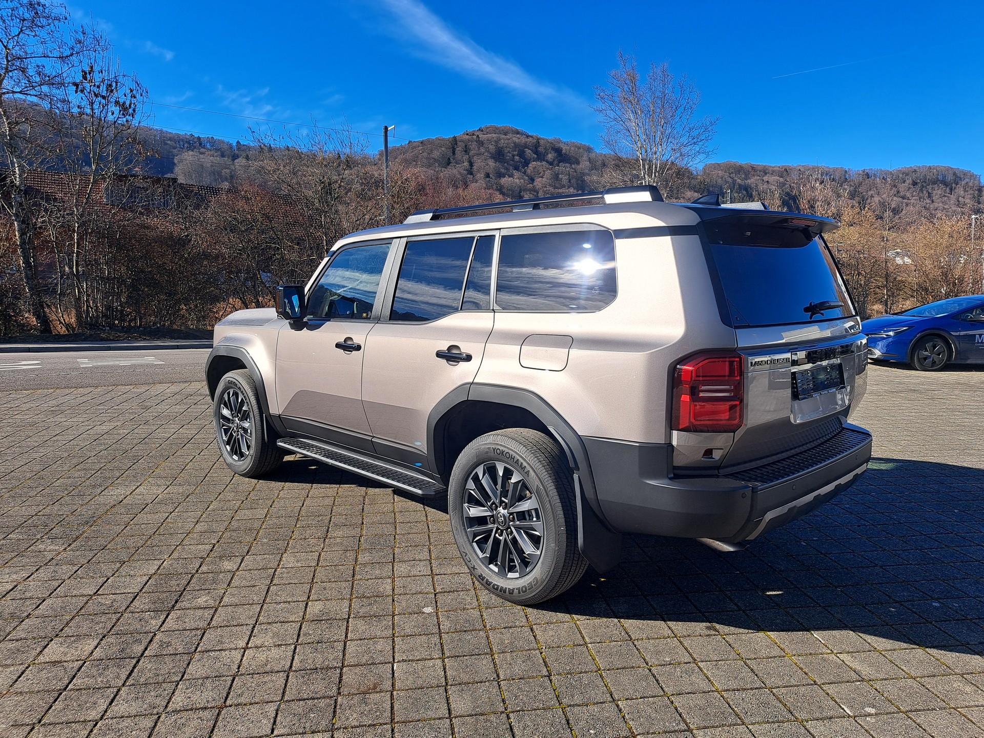 TOYOTA Land Cruiser 2.8TD 48V Invincible - 8