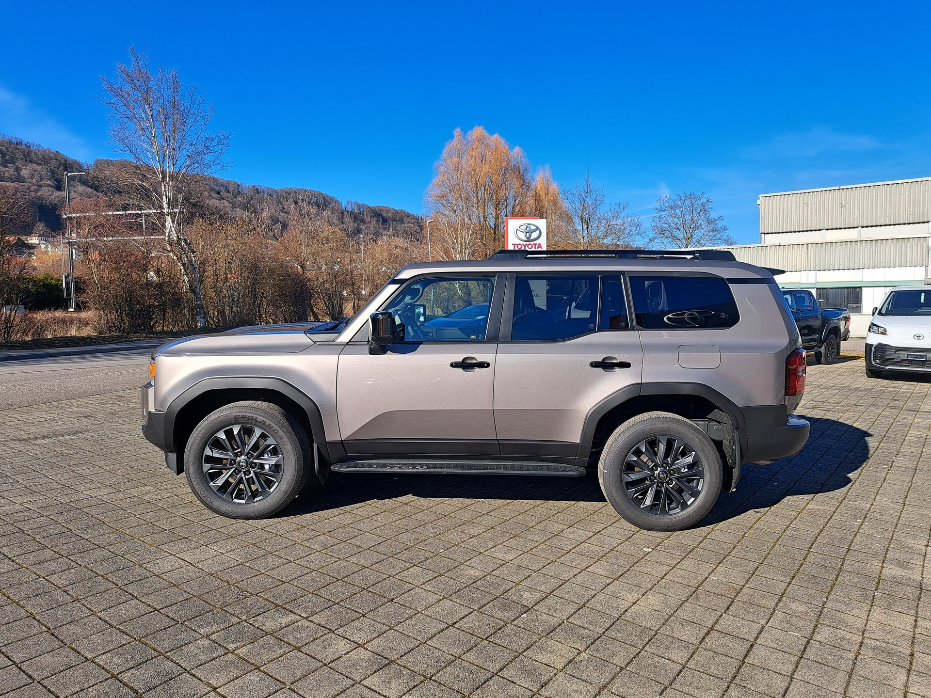 TOYOTA Land Cruiser 2.8TD 48V Invincible - 9
