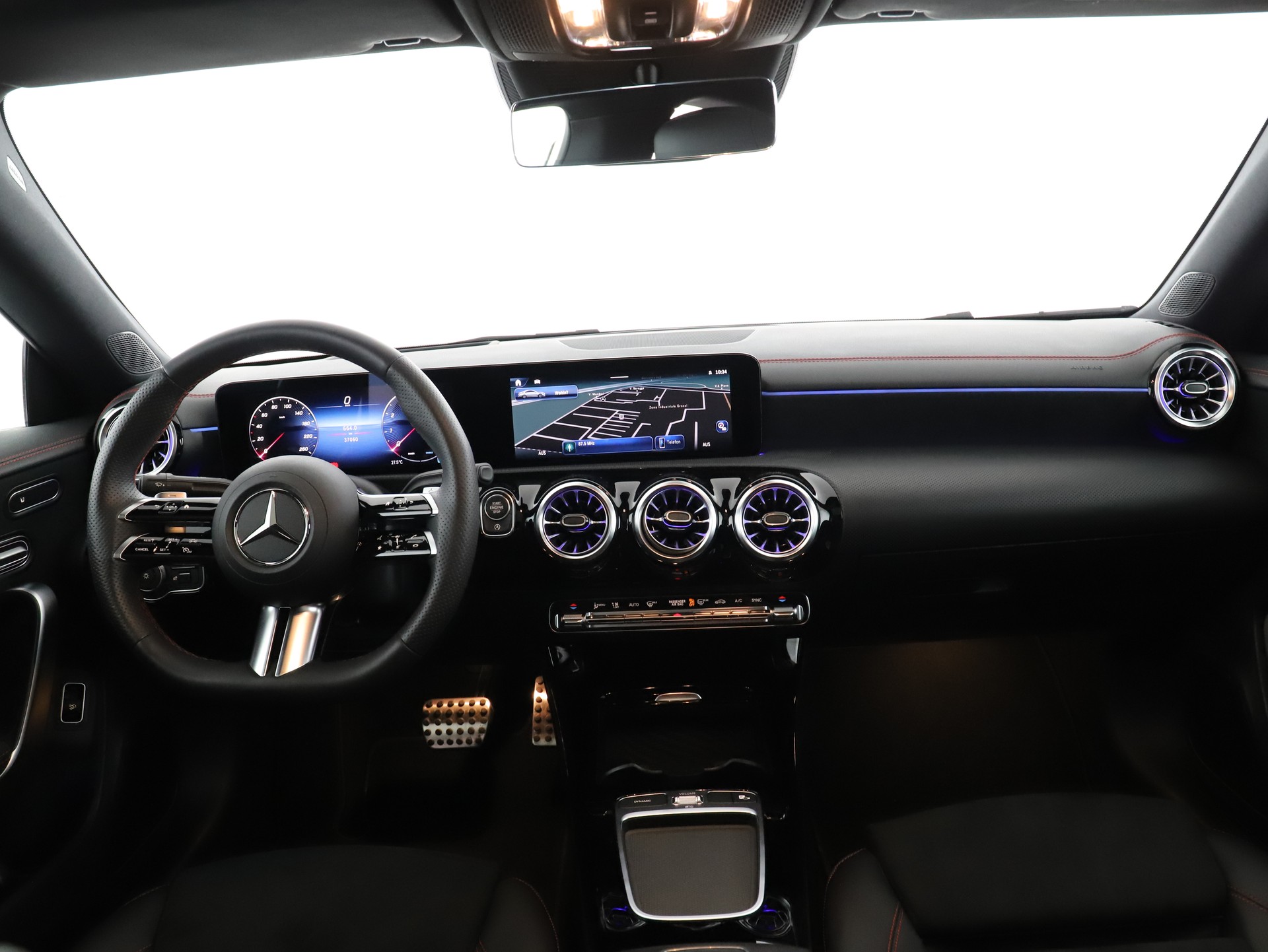 MERCEDES-BENZ CLA 250 4Matic 8G-DCT - 11