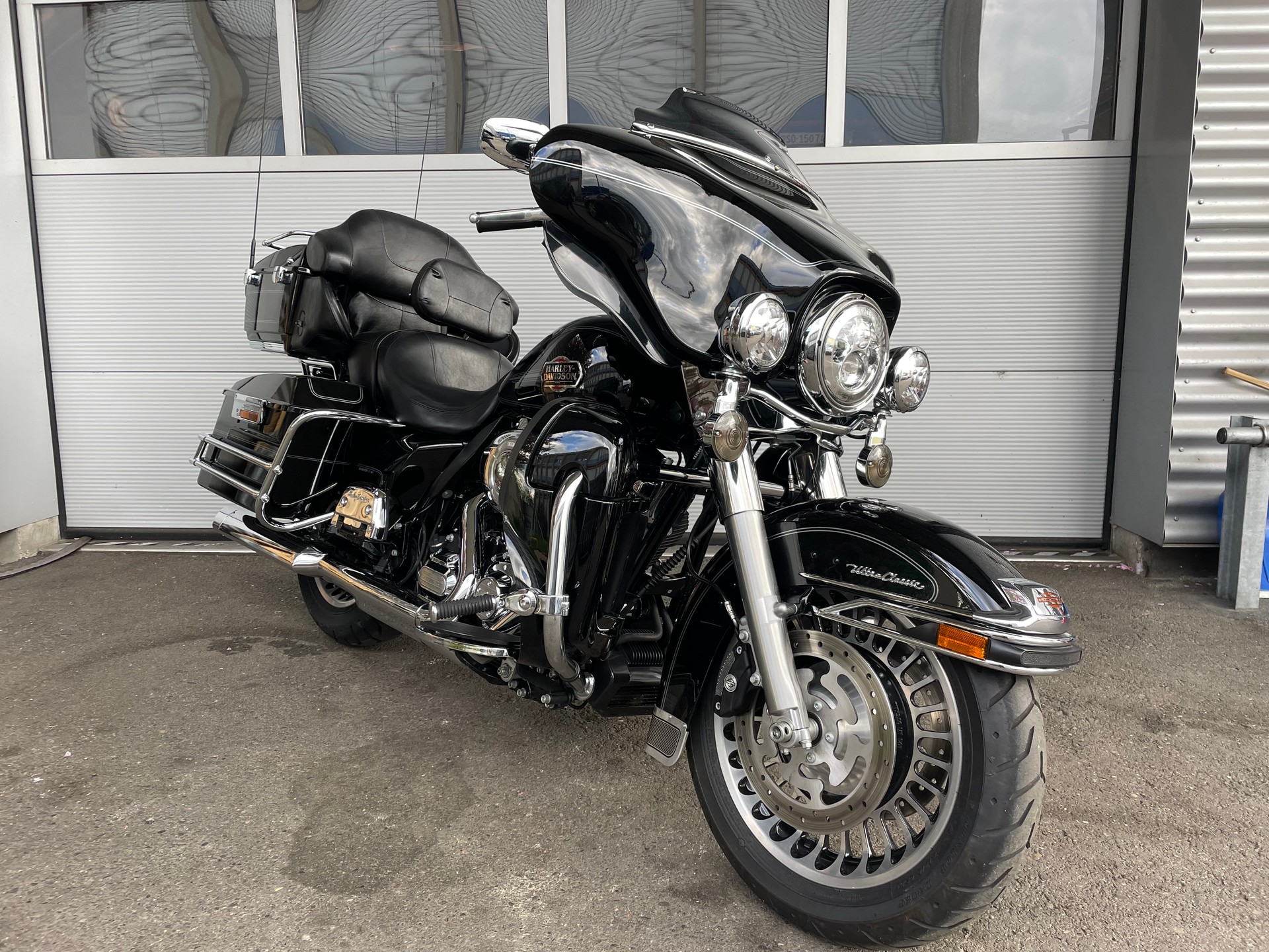 HARLEY-DAVIDSON FLHTCU Electra Glide Ultra Classic ABS - 3