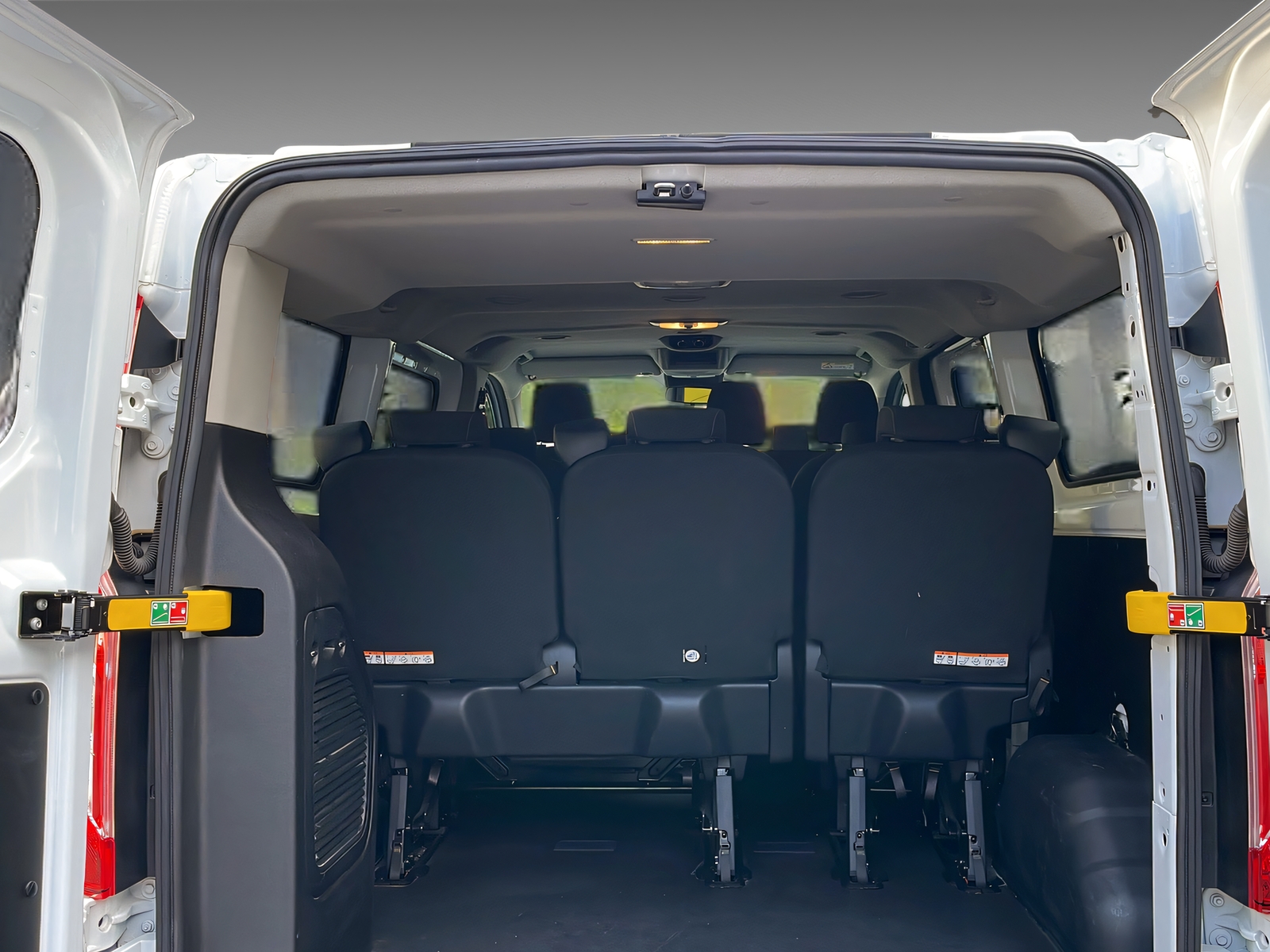 FORD Transit C Kombi 320 L2 2.0 TDCi 130 Trend - 13