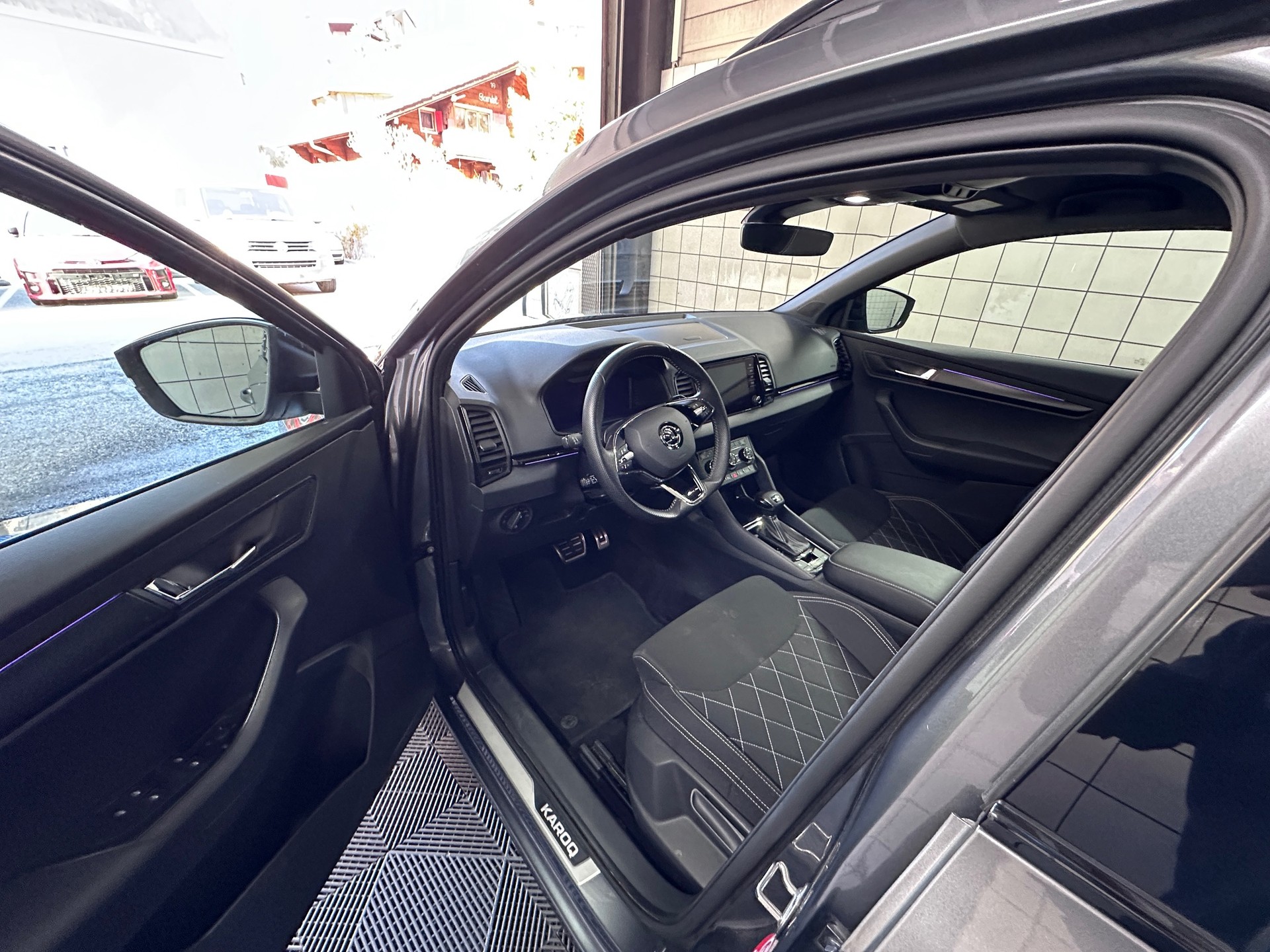 SKODA Karoq 2.0 TSI SportLine 4x4 DSG - 9