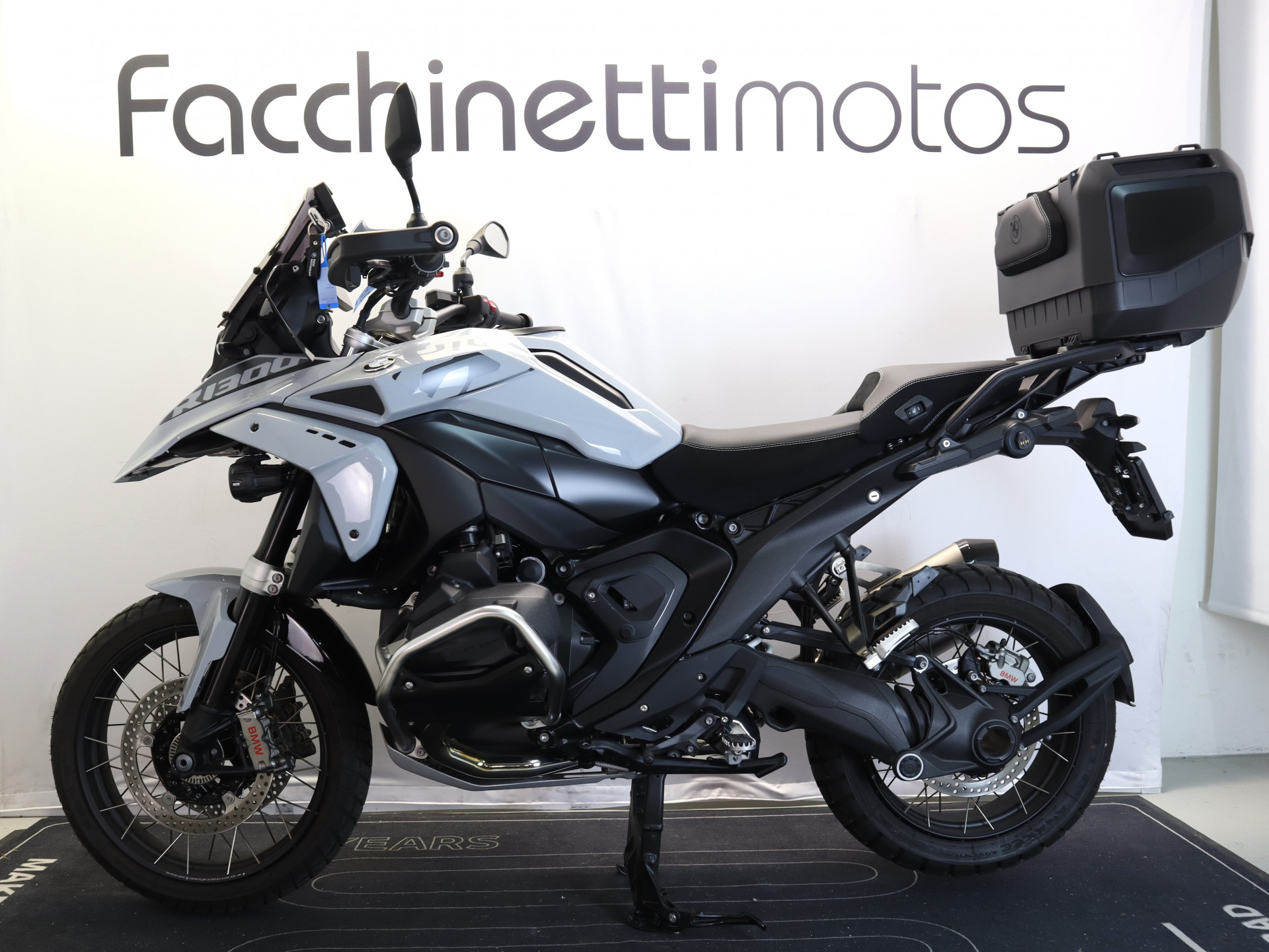 BMW R 1300 GS Triple Black *Services inclus 3ans/30 000 km* - 3